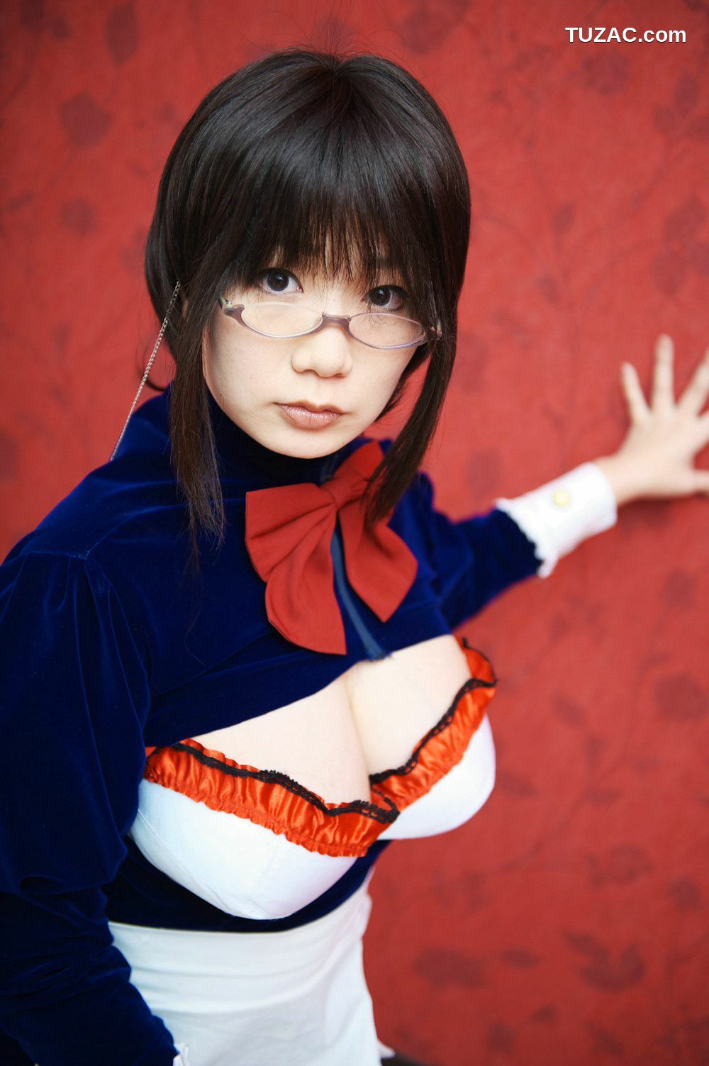 日本CosPlay_チョコボール向囲 《Unknown Character女仆眼镜娘》 写真集