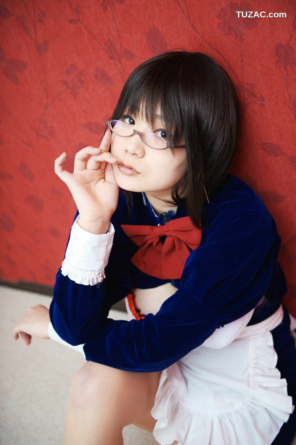 日本CosPlay_チョコボール向囲 《Unknown Character女仆眼镜娘》 写真集