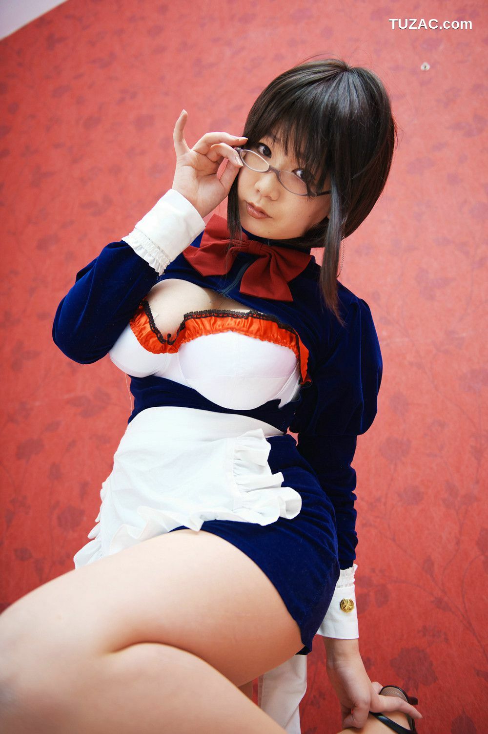 日本CosPlay_チョコボール向囲 《Unknown Character女仆眼镜娘》 写真集