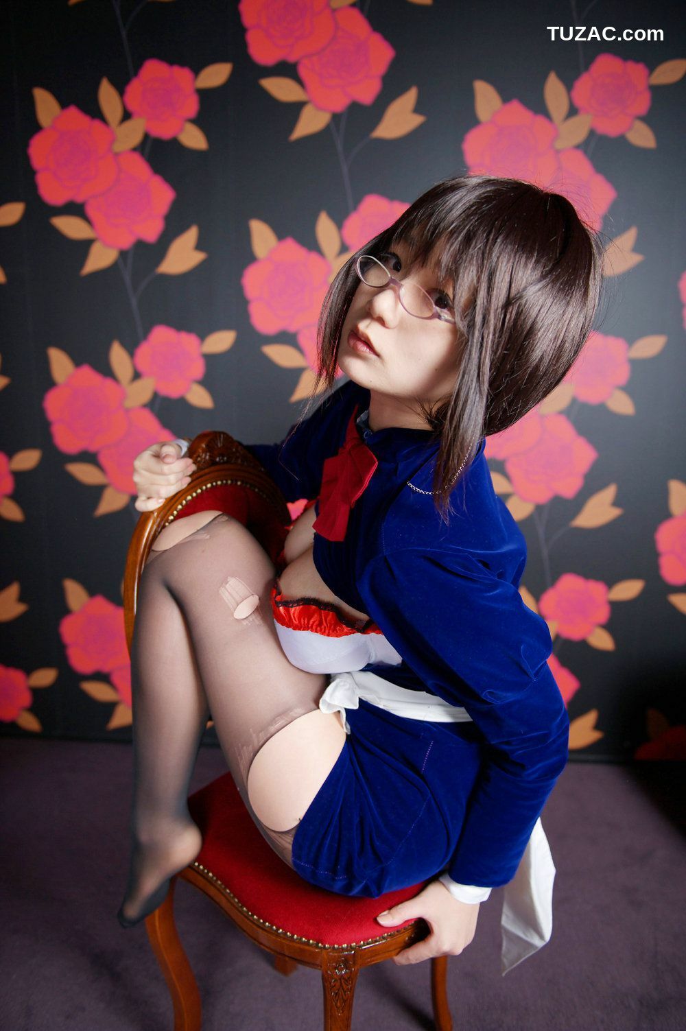 日本CosPlay_チョコボール向囲 《Unknown Character女仆眼镜娘》 写真集