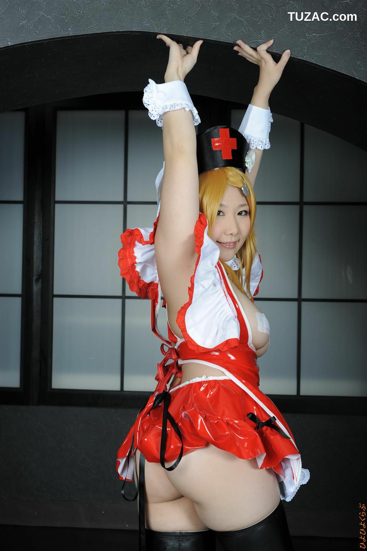 日本CosPlay_丹雫ひよ (Nishizuku Hiyo) Nurse [HiyoHiyo Club] 写真集[120P]