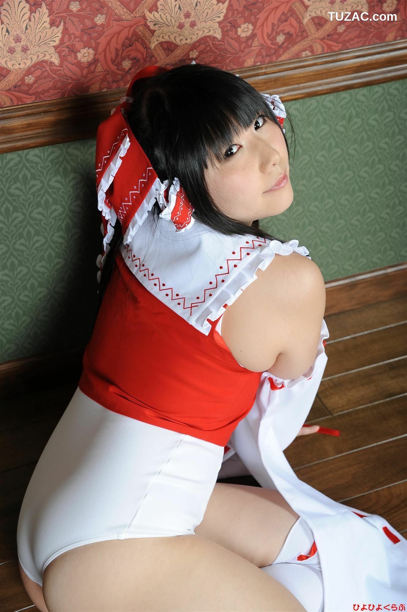 日本CosPlay_丹雫ひよ《東方Project》博麗霊夢  写真集[100P]
