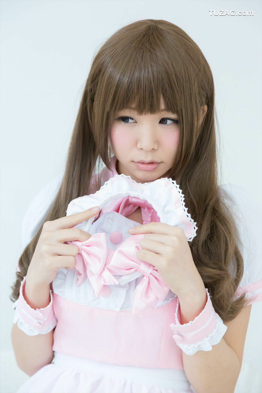 日本CosPlay_五木昶 (五木あきら) 《Maid(メイド) + School Girl(女子校生)》 写真集