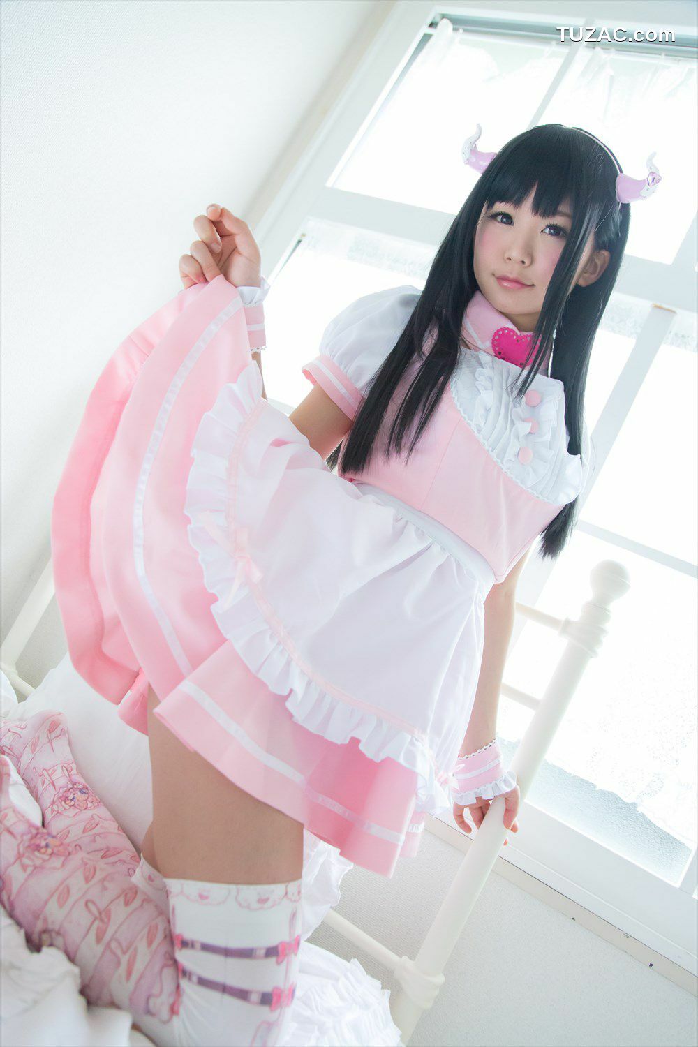 日本CosPlay_五木昶 (五木あきら) 《Maid(メイド) + School Girl(女子校生)》 写真集