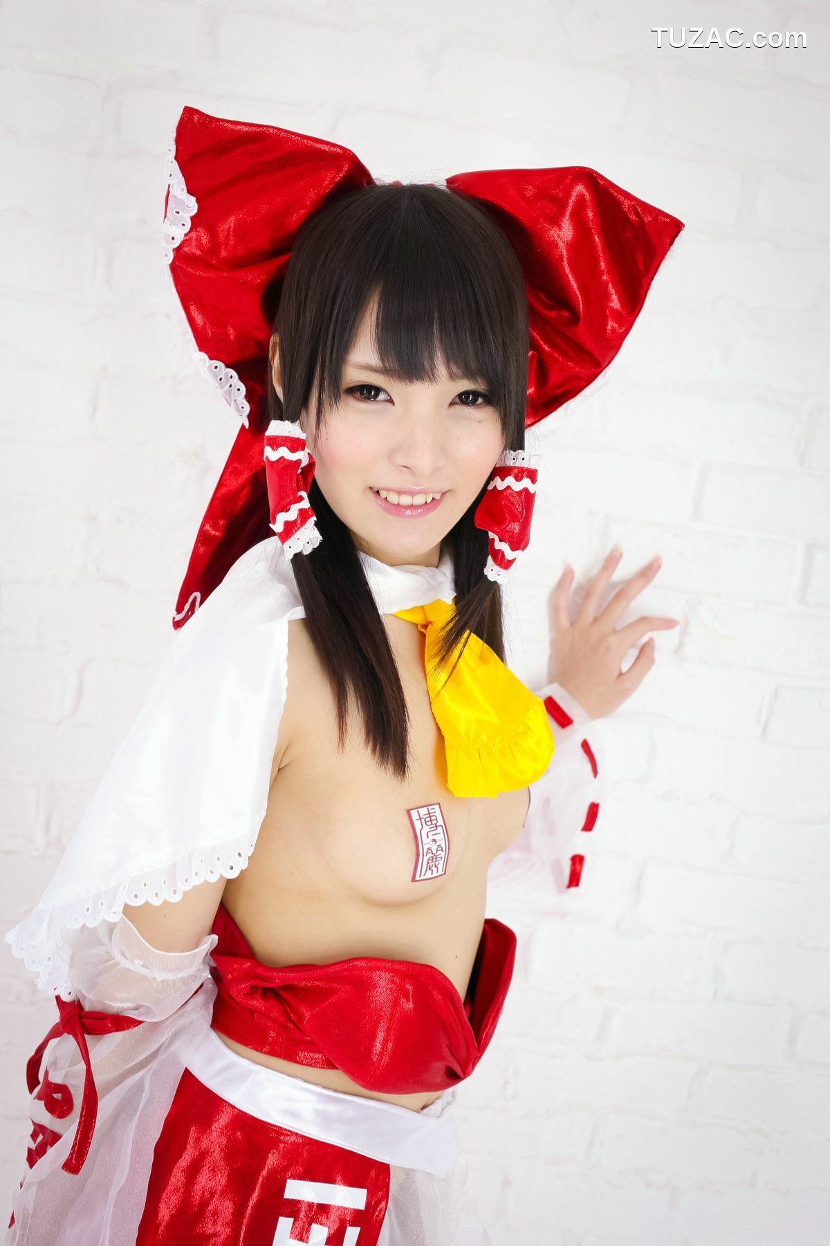 日本CosPlay_坂口みほの (桜めい) 《東方Project》博麗霊夢 写真集[33P]