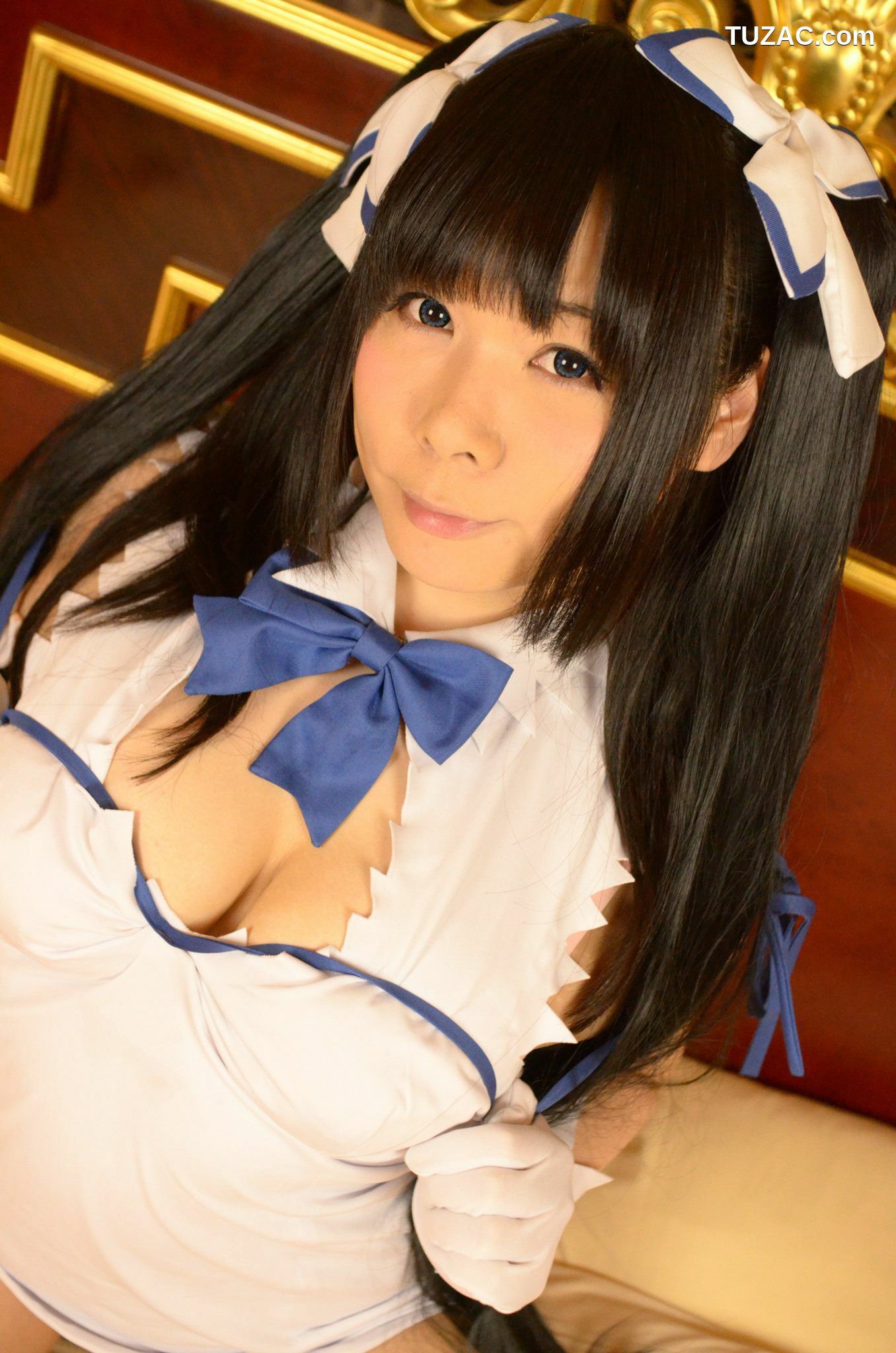 日本CosPlay_岡田ゆい《ダンジョンに出会いを求めるのは間違っているだろうか》Hestia 写真集[99P]