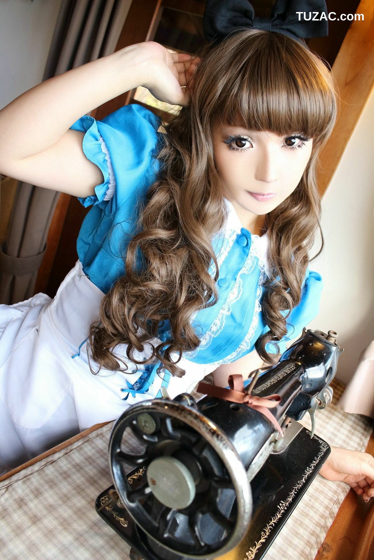 日本CosPlay_日暮らん 《Alice's Adventures in Wonderland》 Lite.Ver. 写真集[100P]