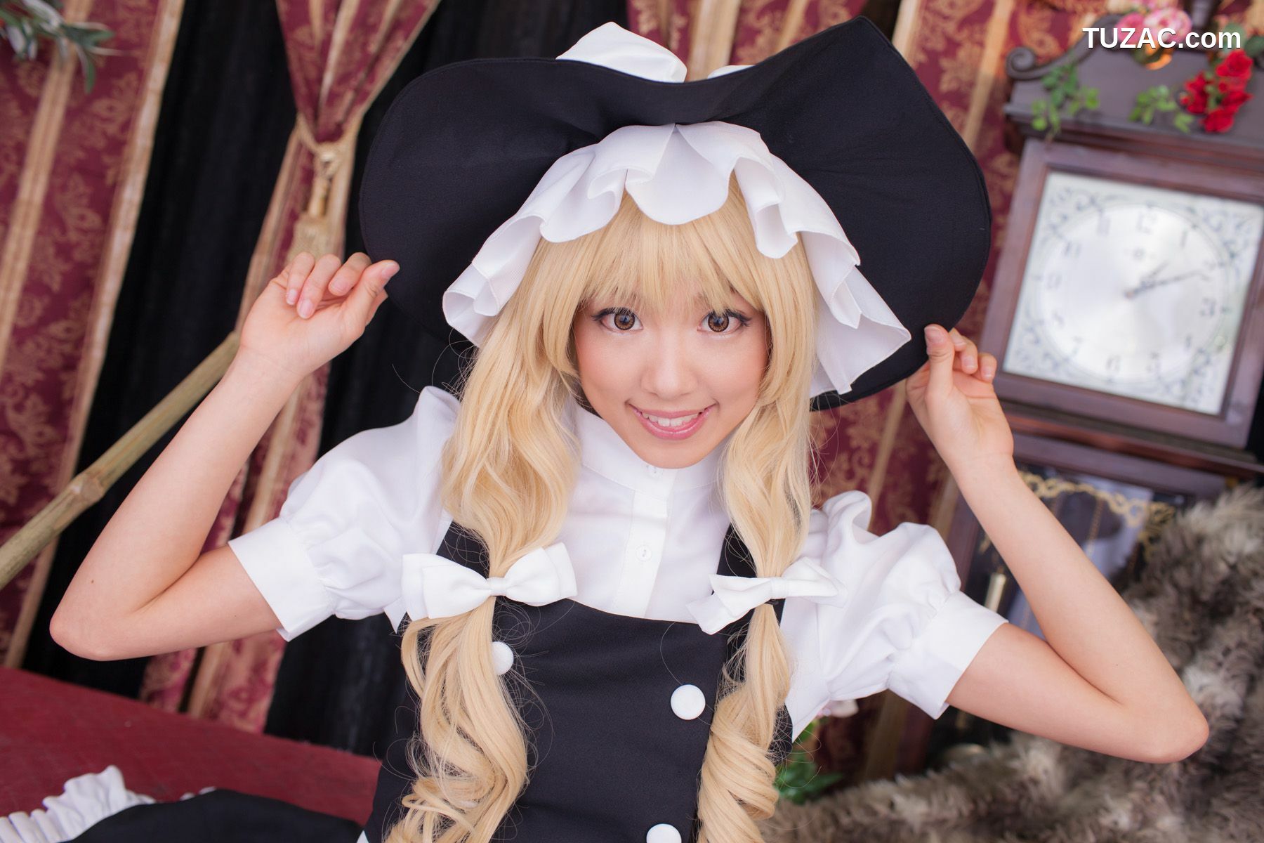 日本CosPlay_早乙女らぶ (目々泽めぐ) 《東方Project》霧雨魔理沙 Kirisame Marisa 写真集