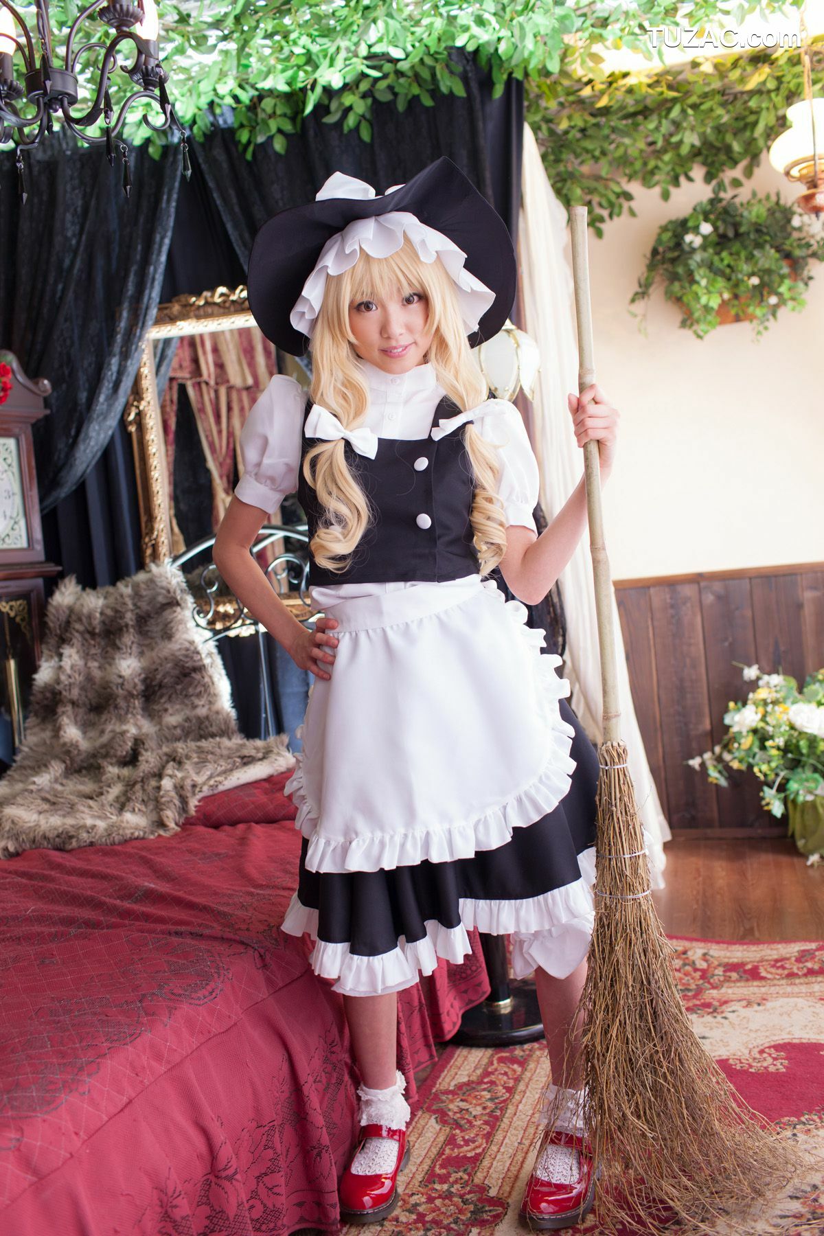 日本CosPlay_早乙女らぶ (目々泽めぐ) 《東方Project》霧雨魔理沙 Kirisame Marisa 写真集