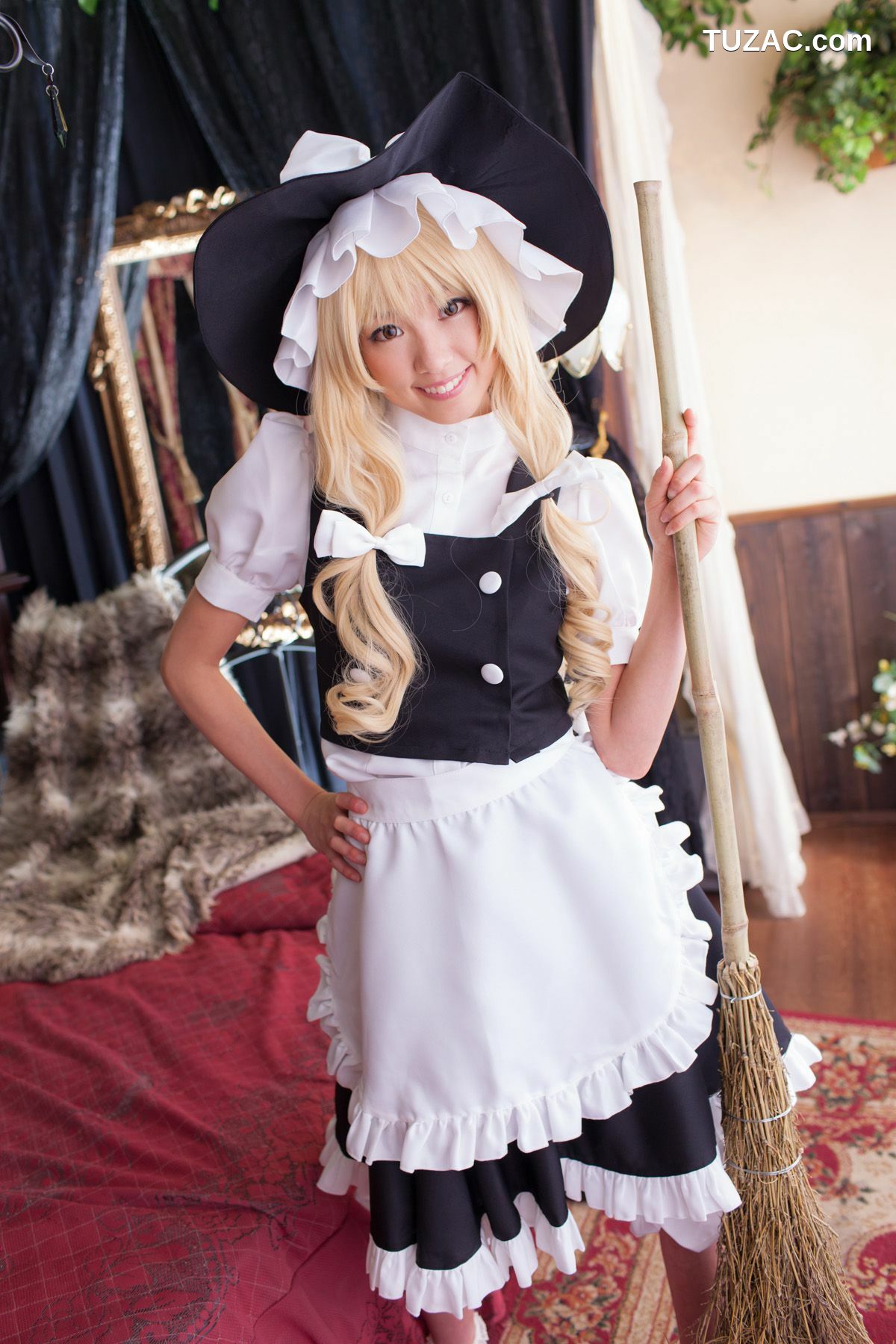 日本CosPlay_早乙女らぶ (目々泽めぐ) 《東方Project》霧雨魔理沙 Kirisame Marisa 写真集