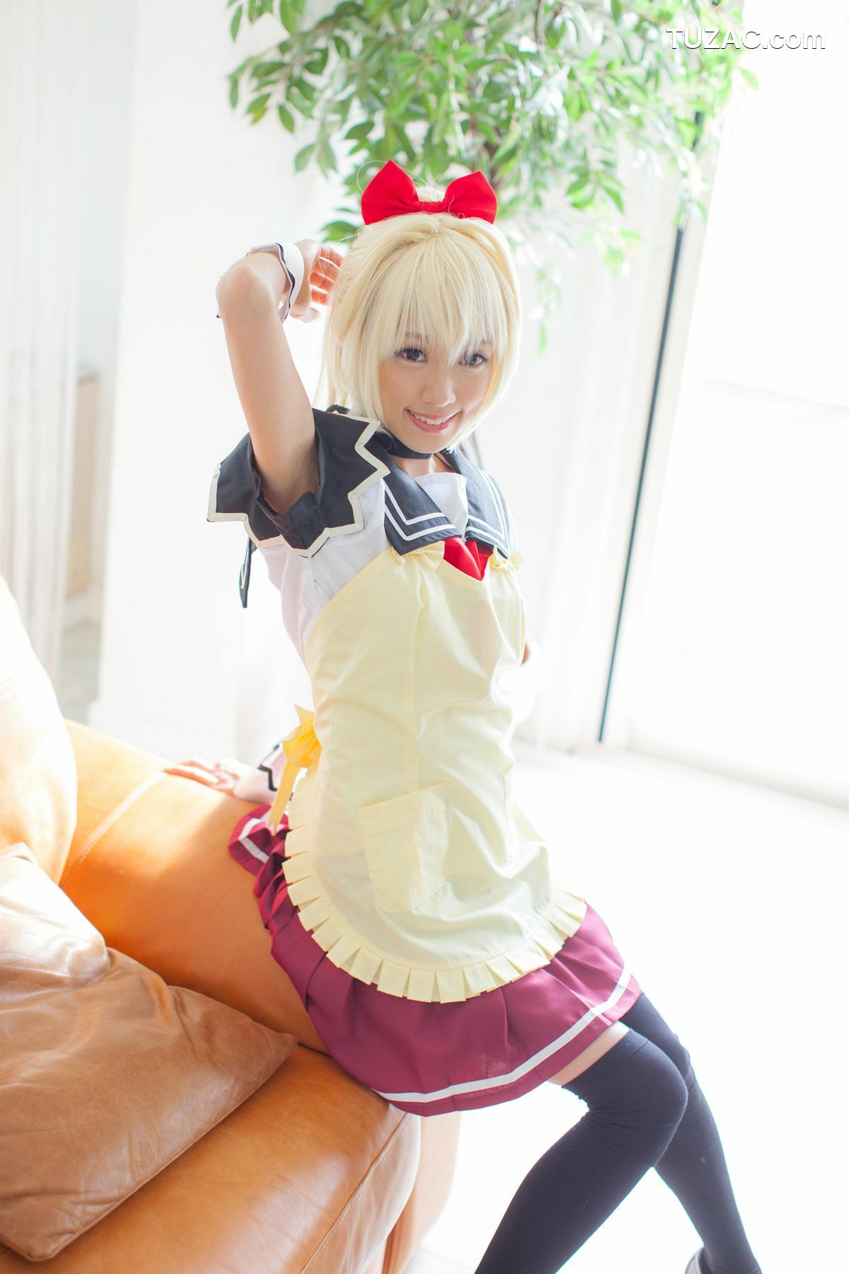 日本CosPlay_早乙女らぶ 《勇者になれなかった俺はしぶしぶ就職を決意しました》Fino Bloodstone 写真集[54P]