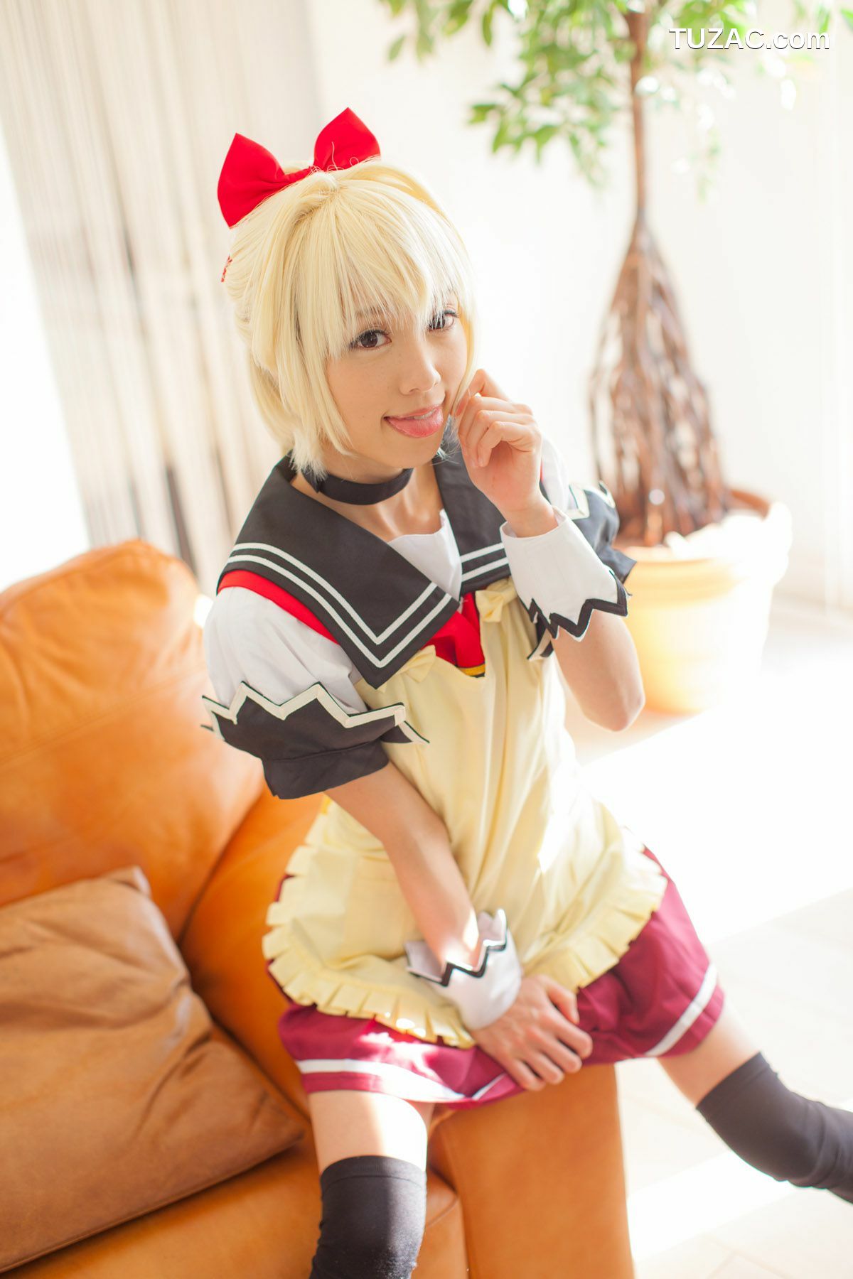 日本CosPlay_早乙女らぶ 《勇者になれなかった俺はしぶしぶ就職を決意しました》Fino Bloodstone 写真集[54P]