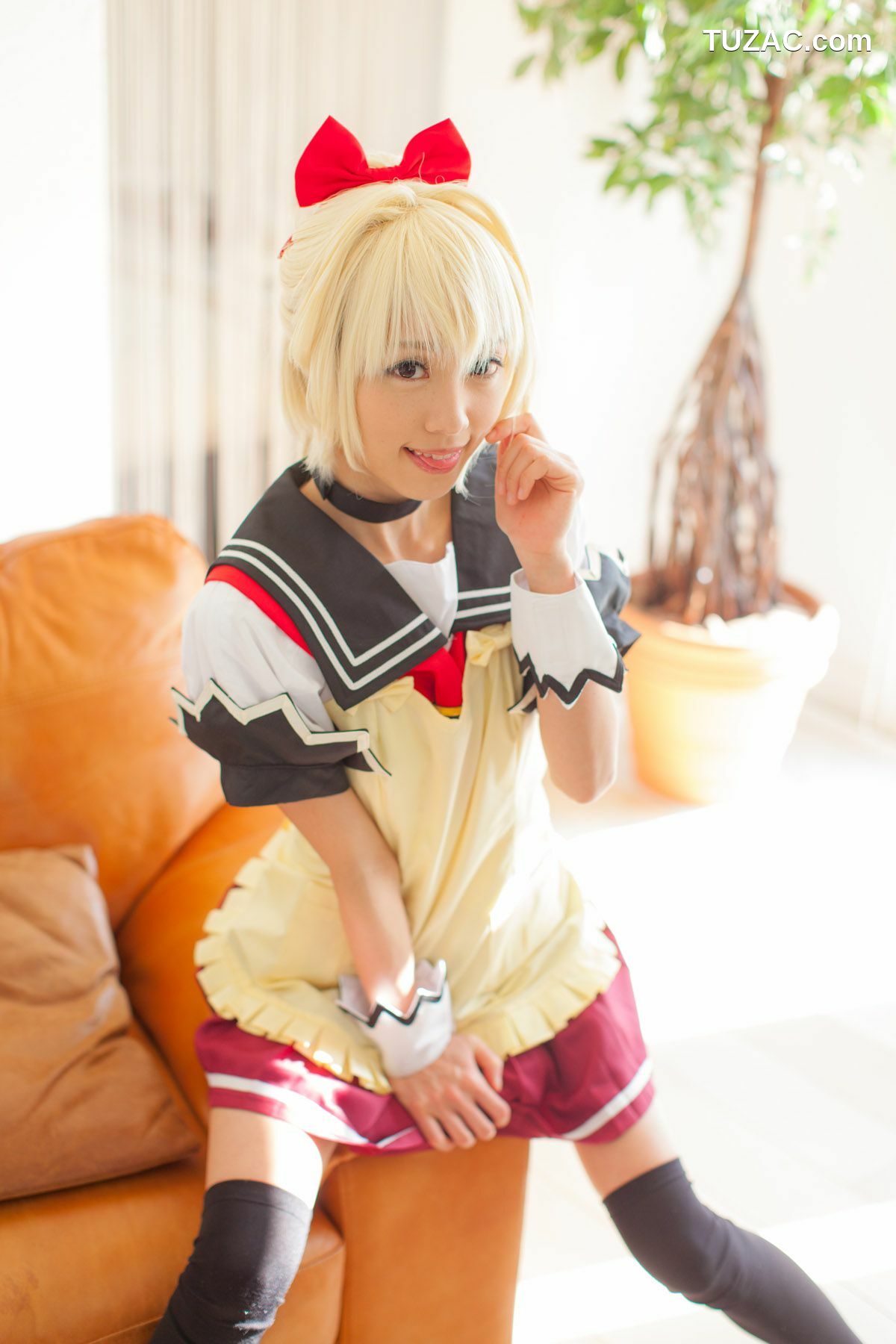 日本CosPlay_早乙女らぶ 《勇者になれなかった俺はしぶしぶ就職を決意しました》Fino Bloodstone 写真集[54P]