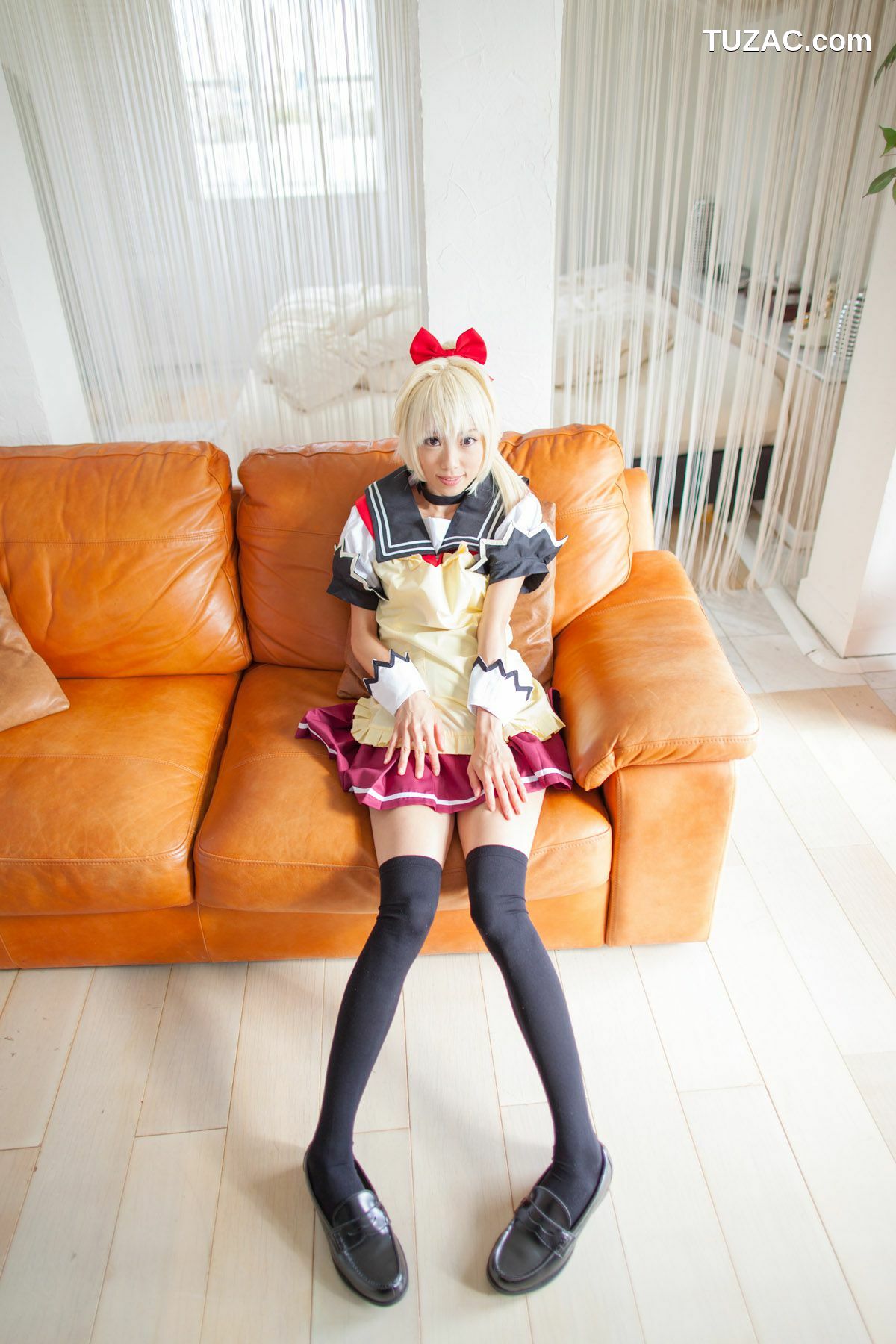 日本CosPlay_早乙女らぶ 《勇者になれなかった俺はしぶしぶ就職を決意しました》Fino Bloodstone 写真集[54P]