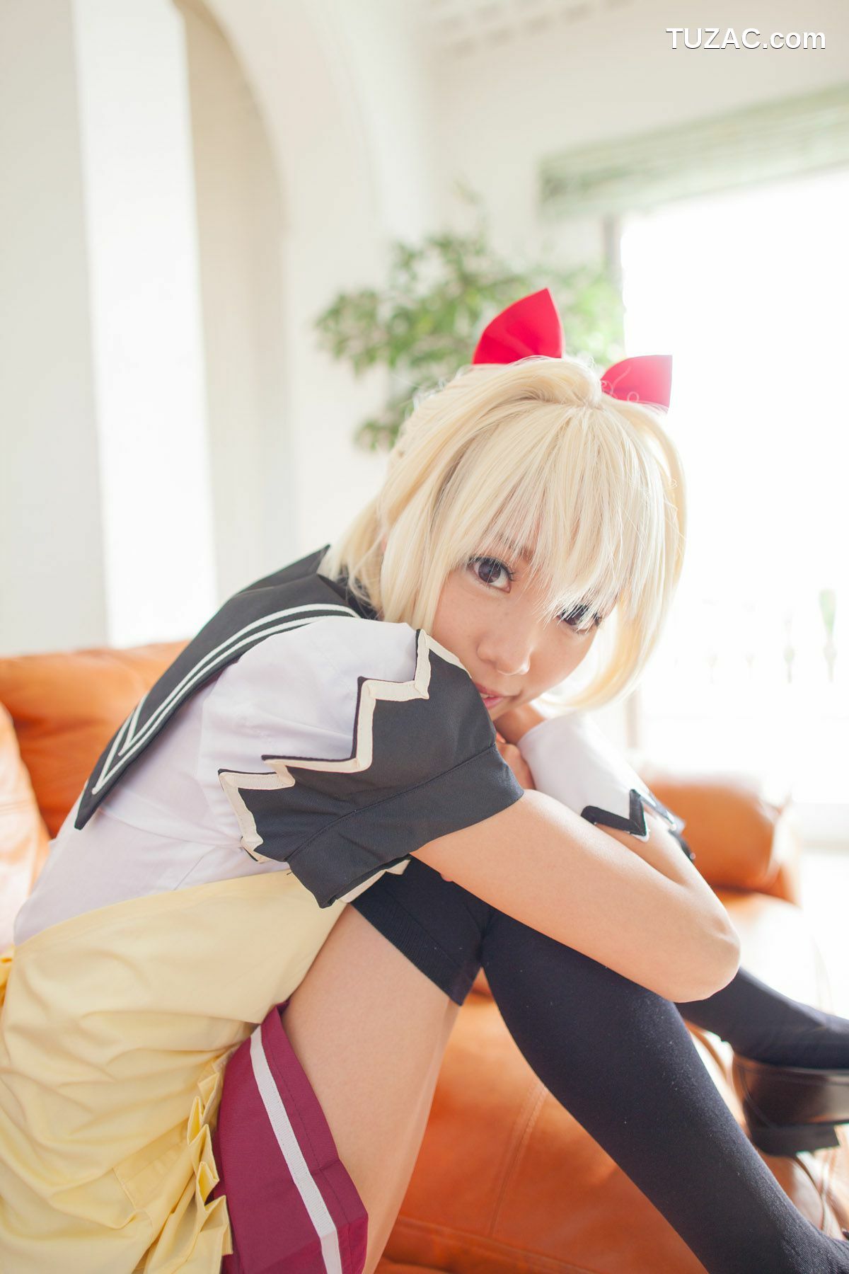 日本CosPlay_早乙女らぶ 《勇者になれなかった俺はしぶしぶ就職を決意しました》Fino Bloodstone 写真集[54P]