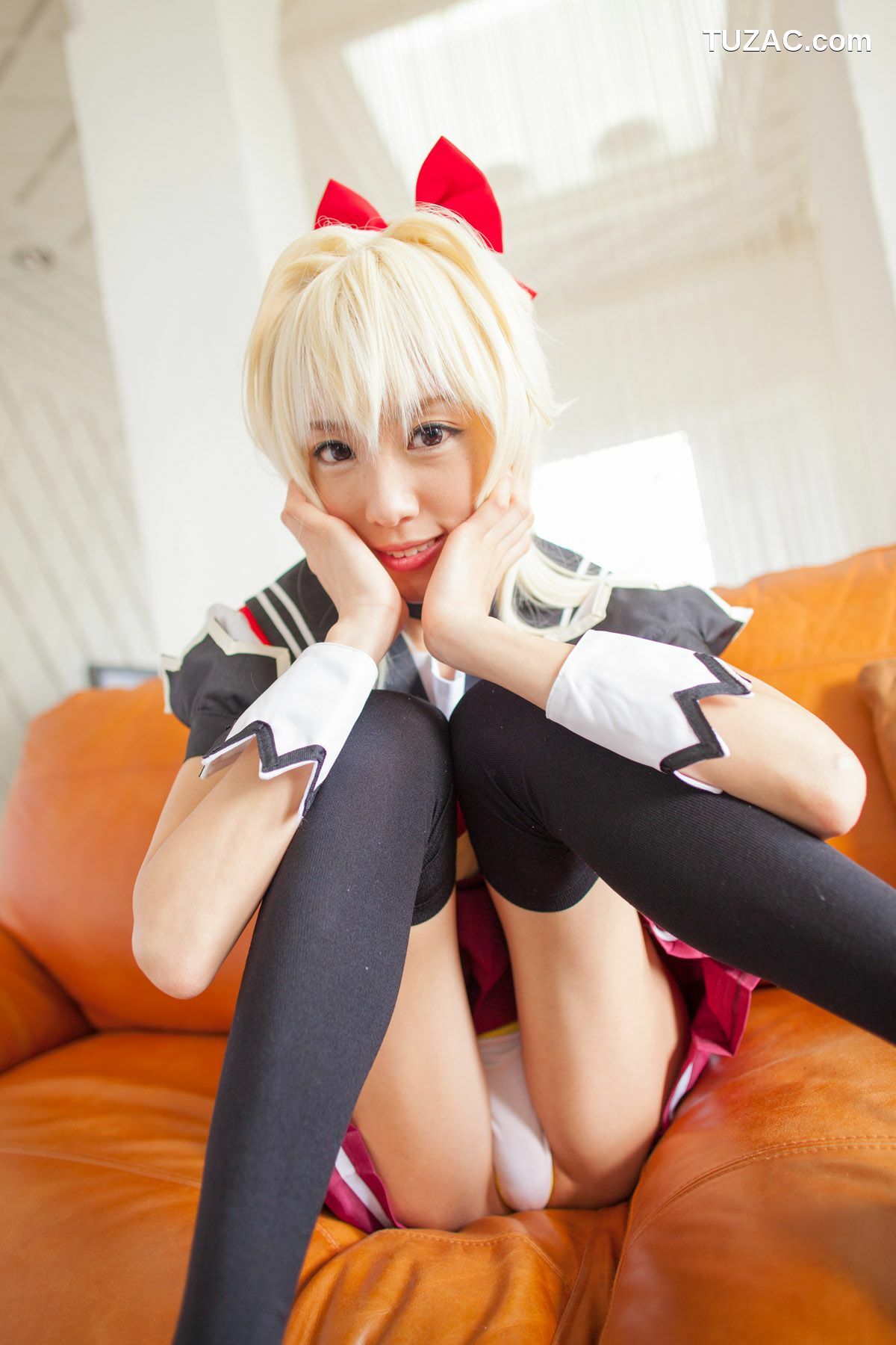 日本CosPlay_早乙女らぶ 《勇者になれなかった俺はしぶしぶ就職を決意しました》Fino Bloodstone 写真集[54P]