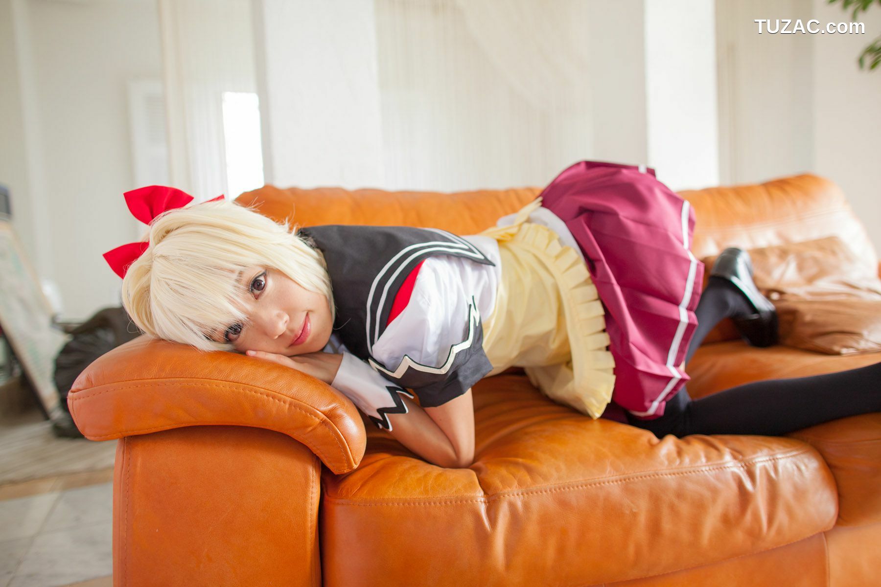 日本CosPlay_早乙女らぶ 《勇者になれなかった俺はしぶしぶ就職を決意しました》Fino Bloodstone 写真集[54P]