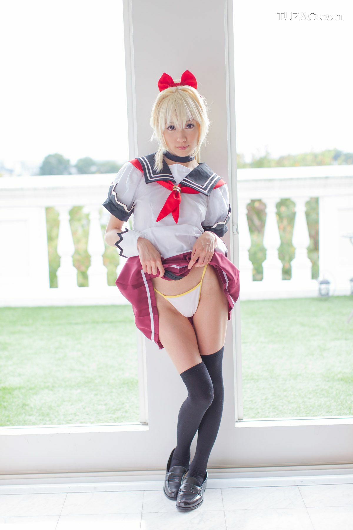 日本CosPlay_早乙女らぶ 《勇者になれなかった俺はしぶしぶ就職を決意しました》Fino Bloodstone 写真集[54P]