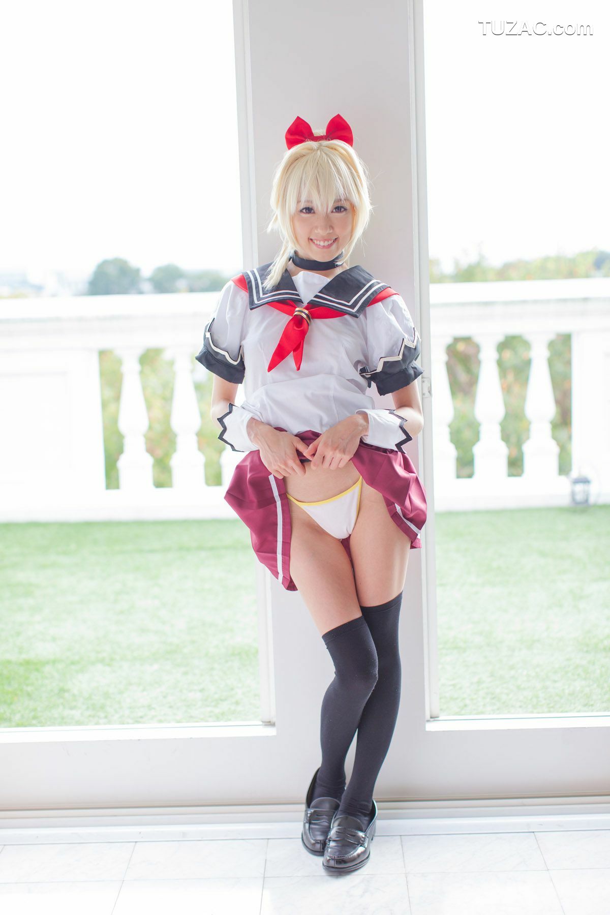 日本CosPlay_早乙女らぶ 《勇者になれなかった俺はしぶしぶ就職を決意しました》Fino Bloodstone 写真集[54P]