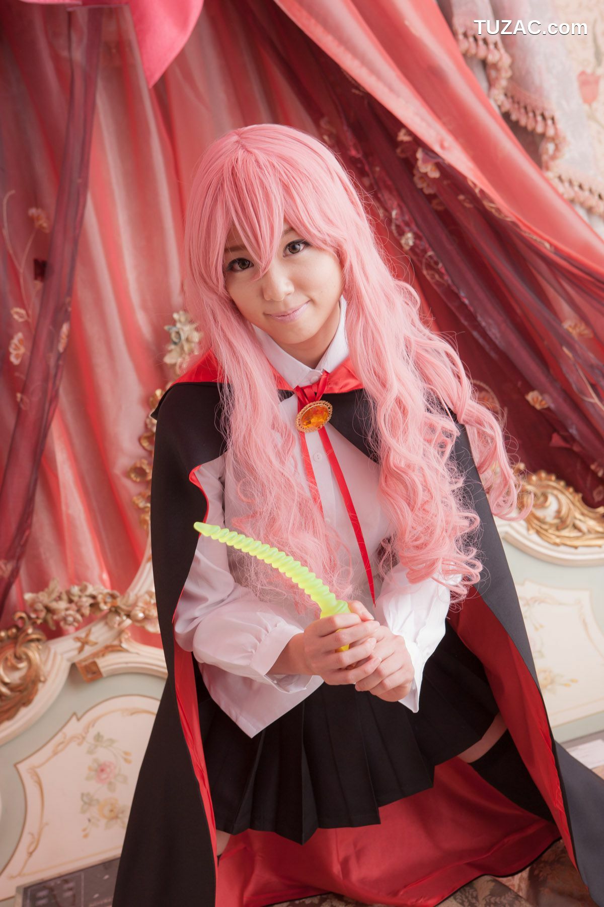 日本CosPlay_早乙女らぶ《ゼロの使い魔》Louise Francoise Le Blanc de La Valliere 写真集[33P]
