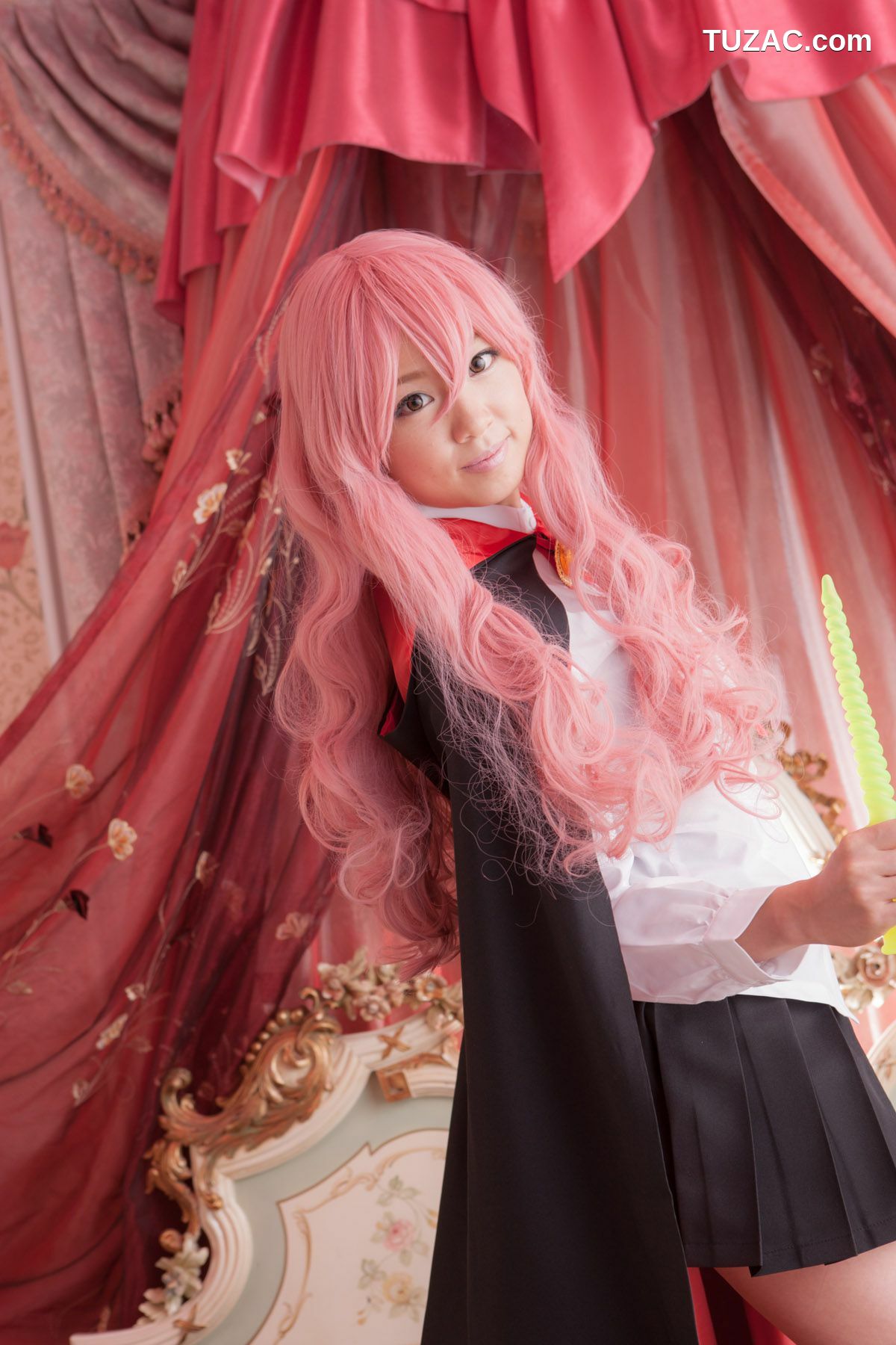 日本CosPlay_早乙女らぶ《ゼロの使い魔》Louise Francoise Le Blanc de La Valliere 写真集[33P]