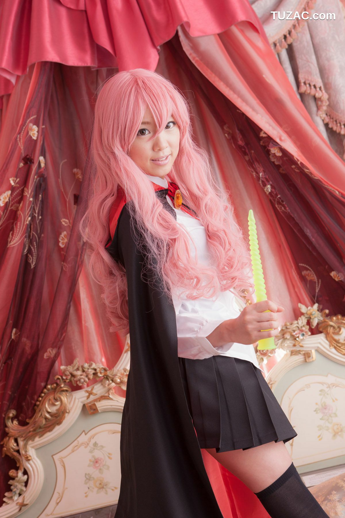 日本CosPlay_早乙女らぶ《ゼロの使い魔》Louise Francoise Le Blanc de La Valliere 写真集[33P]