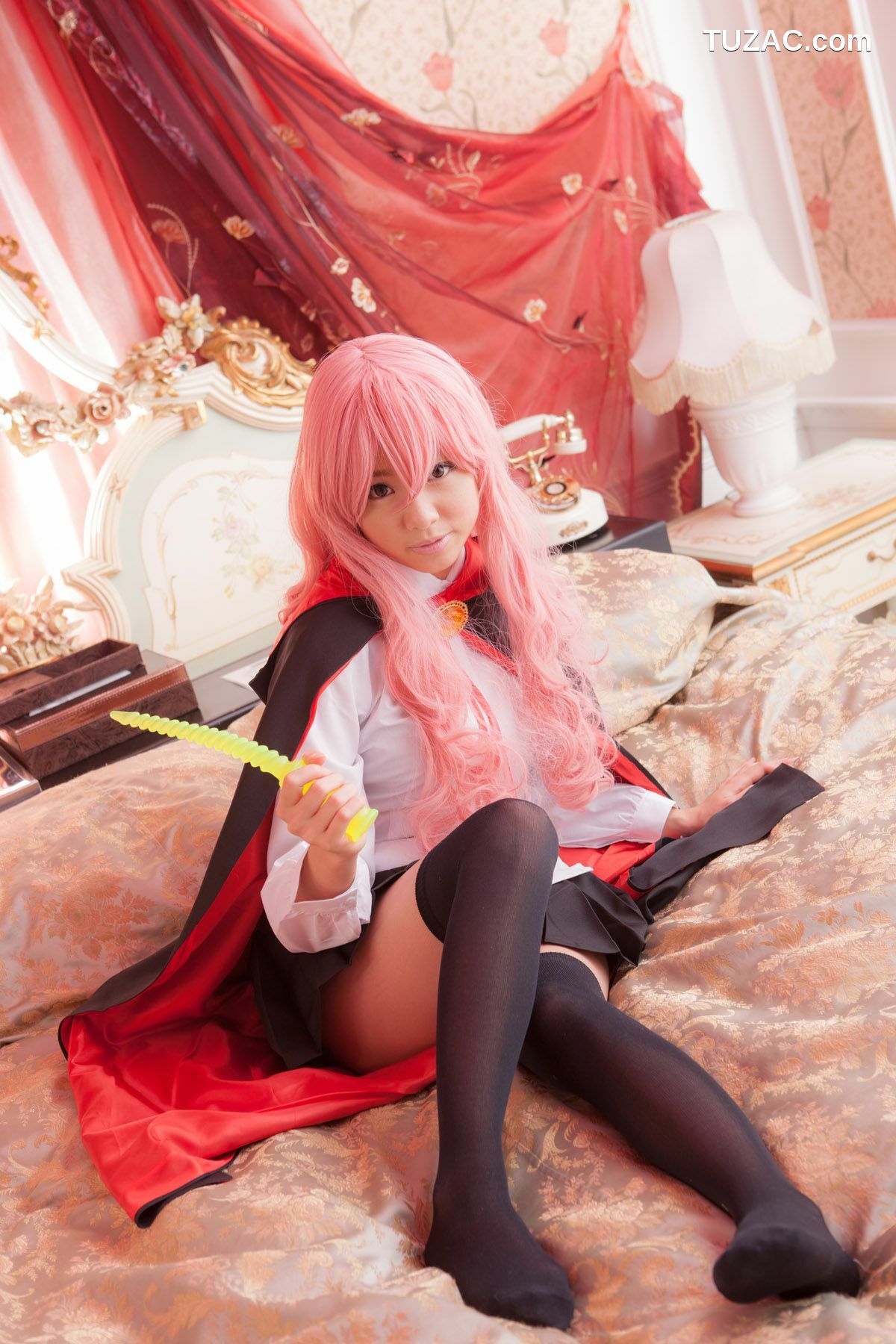 日本CosPlay_早乙女らぶ《ゼロの使い魔》Louise Francoise Le Blanc de La Valliere 写真集[33P]