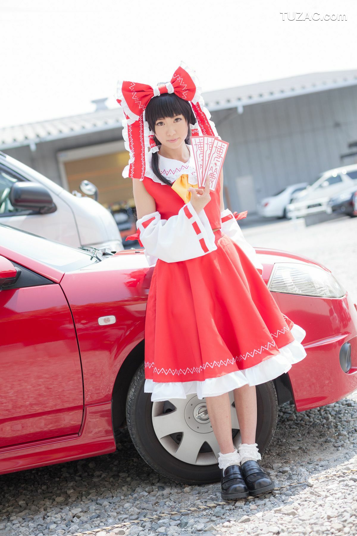 日本CosPlay_早乙女らぶ《東方Project》Hakurei Reimu(博麗霊夢) 写真集[69P]