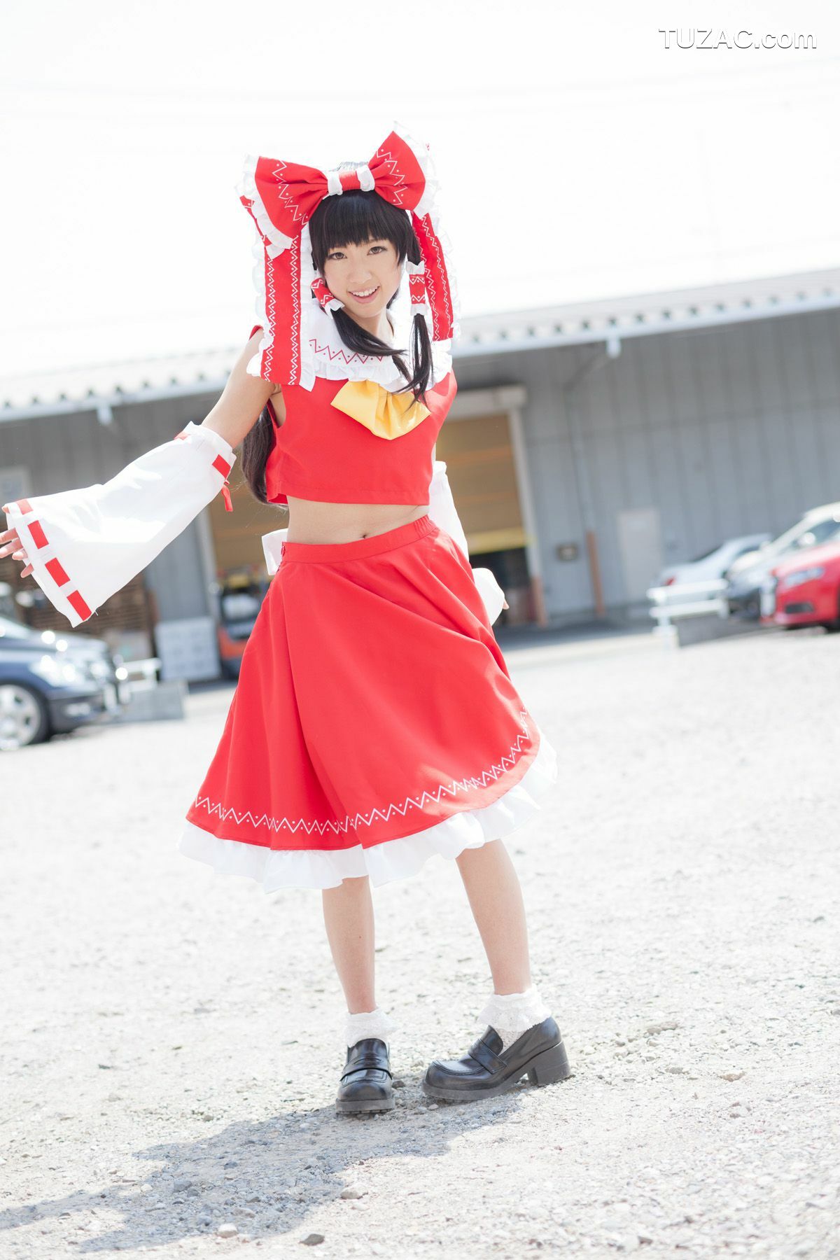 日本CosPlay_早乙女らぶ《東方Project》Hakurei Reimu(博麗霊夢) 写真集[69P]