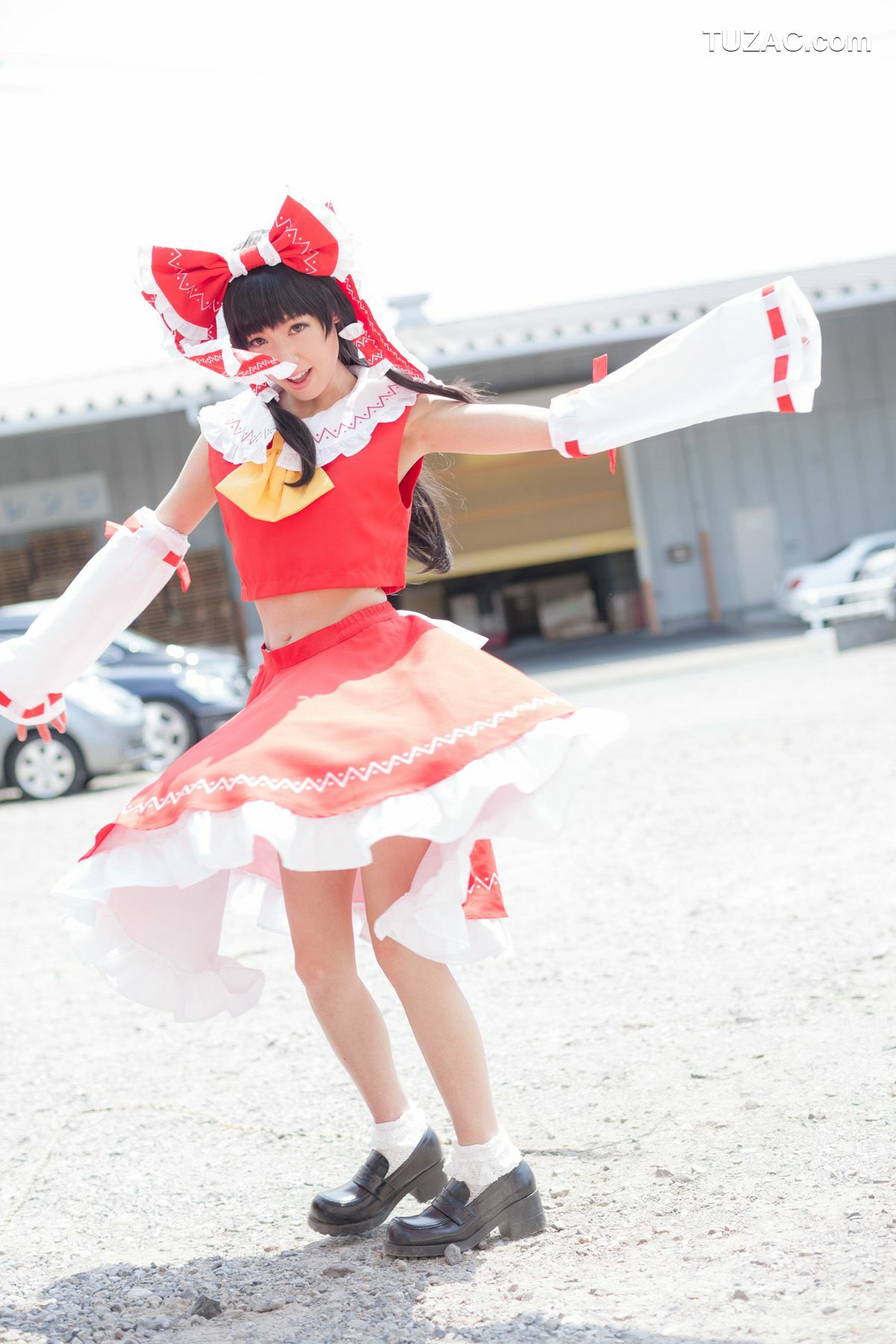 日本CosPlay_早乙女らぶ《東方Project》Hakurei Reimu(博麗霊夢) 写真集[69P]