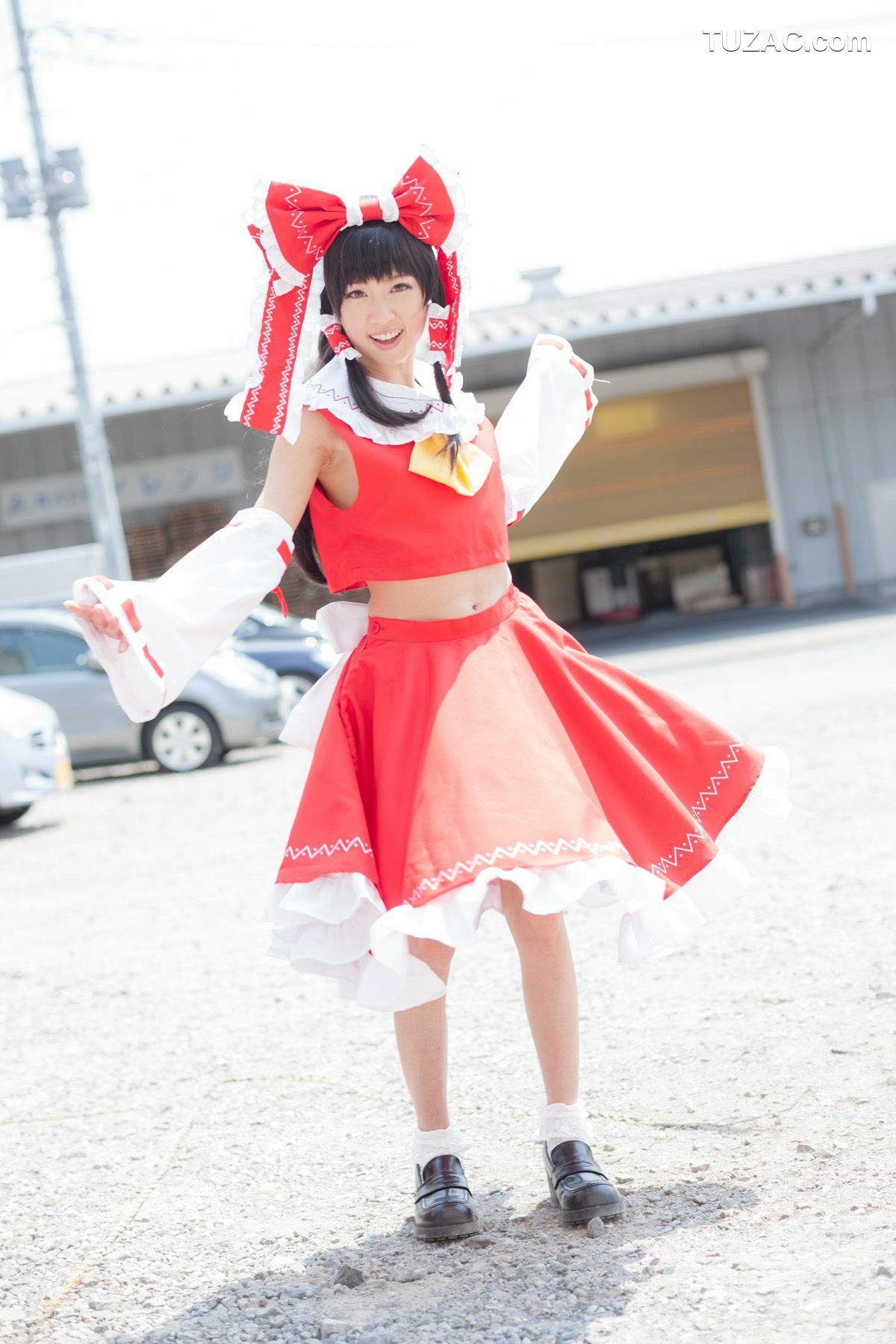 日本CosPlay_早乙女らぶ《東方Project》Hakurei Reimu(博麗霊夢) 写真集[69P]