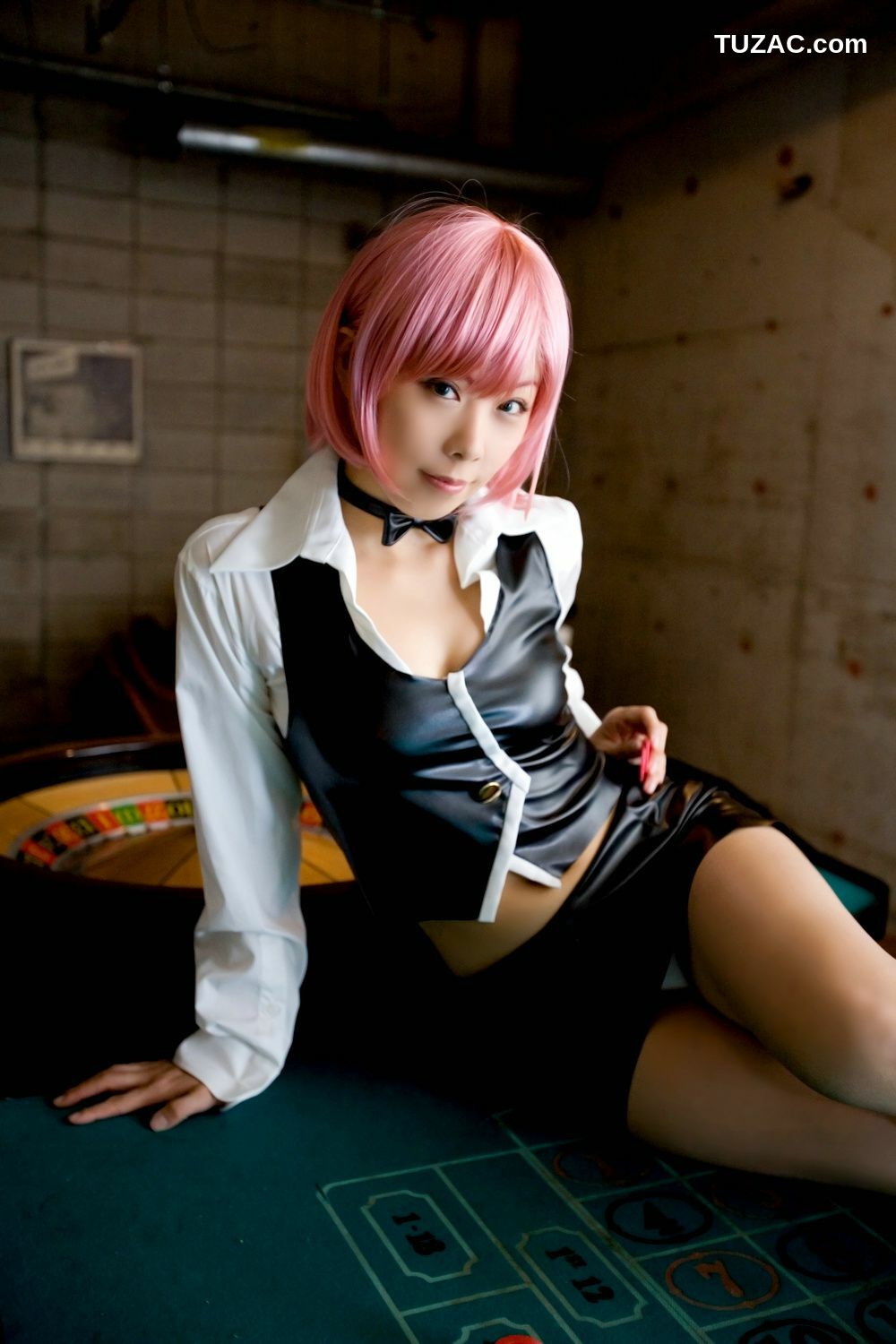 日本CosPlay_橘みなみ (Tachibana Minami) 《赌场少女》理欧・罗伦斯 3Sets 写真集