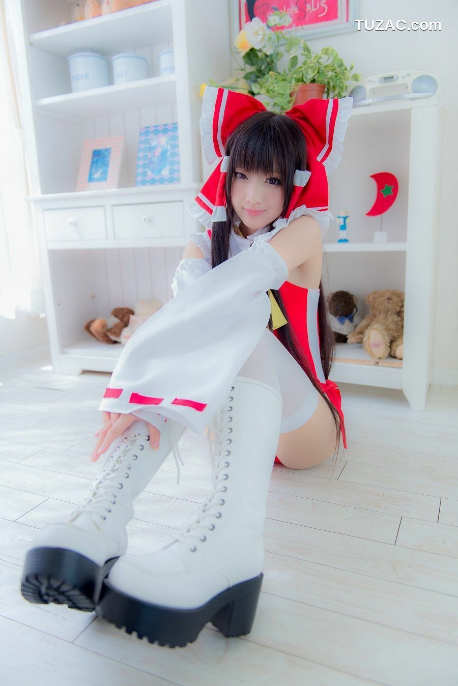 日本CosPlay_火将ロシエル 《Touhou Project》Hakurei Reimu+Flandre Scarlet 写真集[100P]