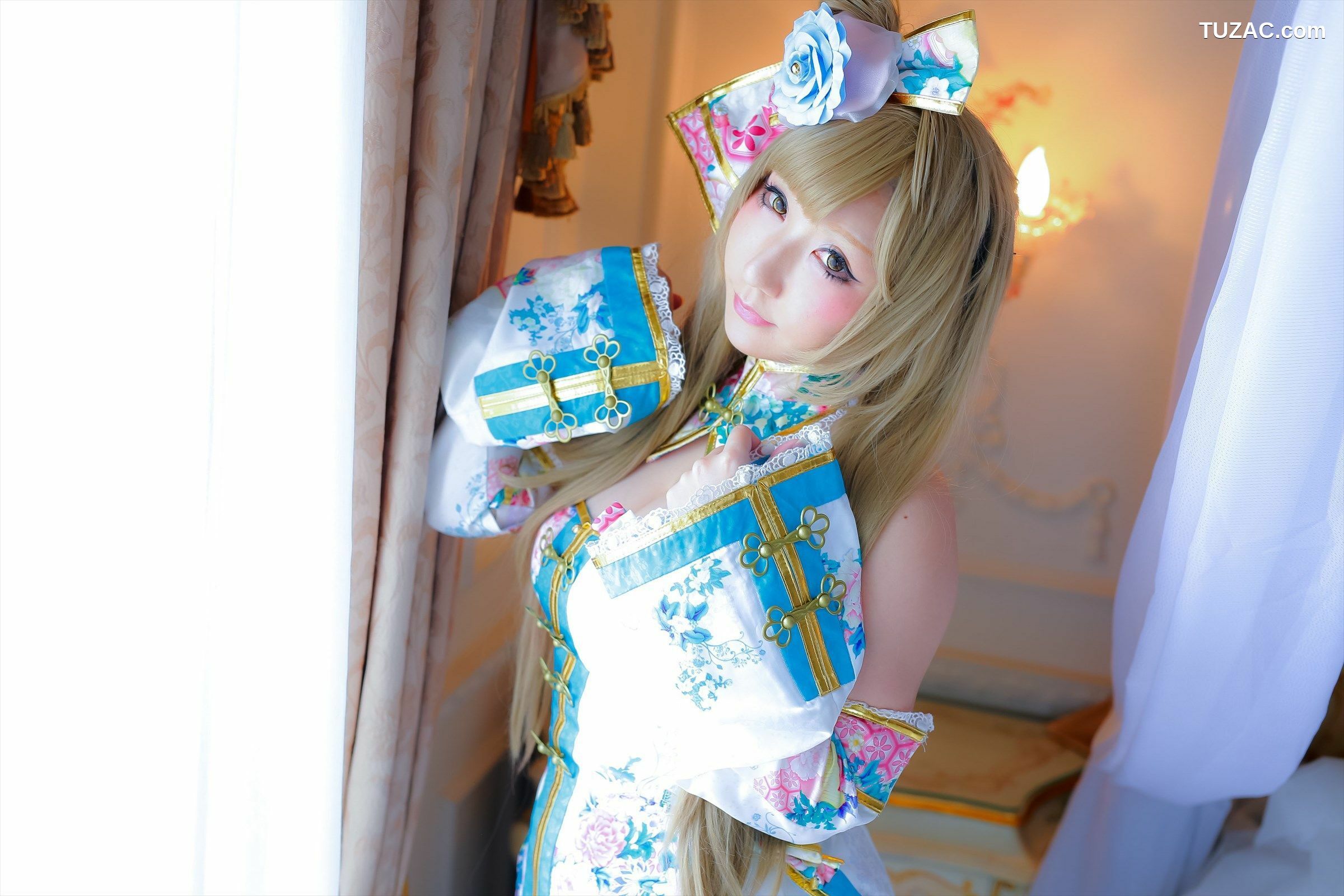 日本CosPlay_绫香 (Saku サク) 《Love Live!》Toujou Nozomi+Minami Kotori 写真集