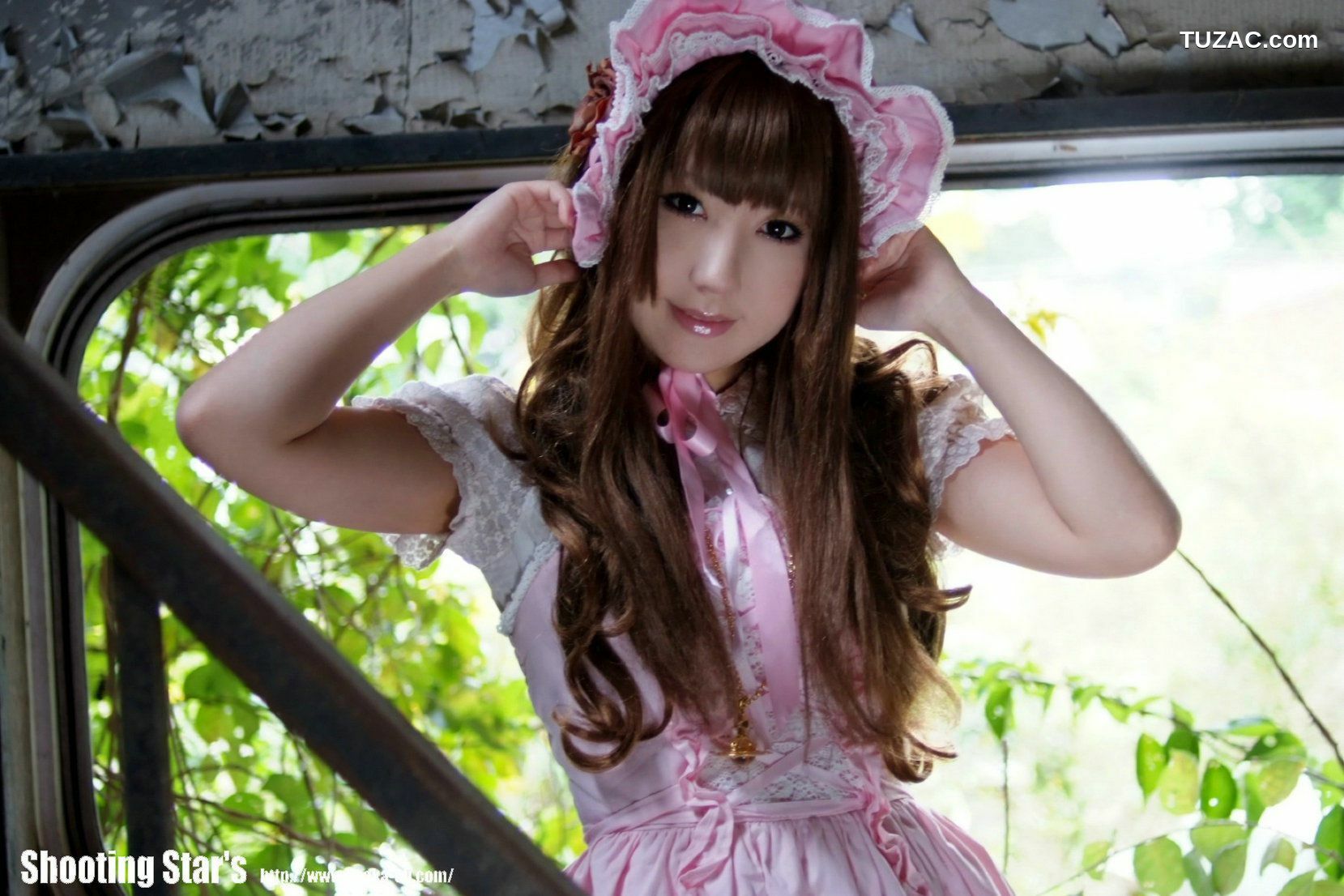 日本CosPlay_绫香 (Sakuサク)  Gothic Lolita 写真集[120P]