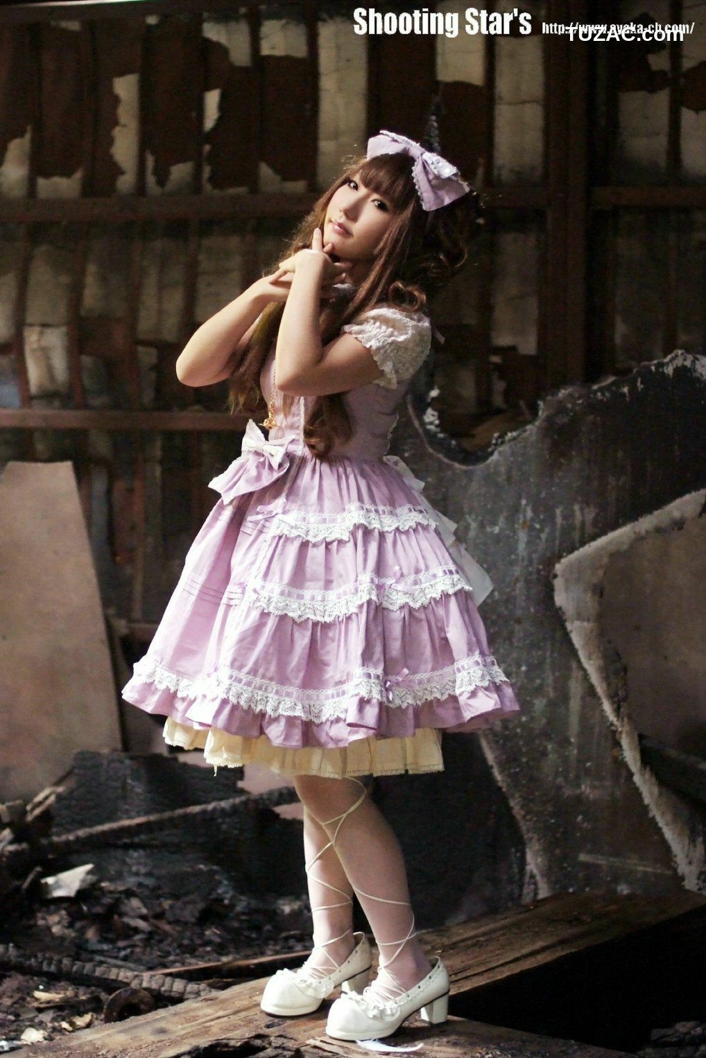 日本CosPlay_绫香 (Sakuサク)  Gothic Lolita 写真集[120P]