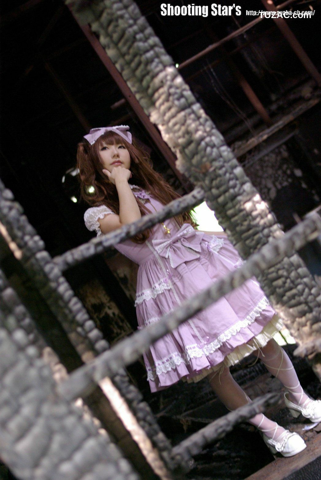 日本CosPlay_绫香 (Sakuサク)  Gothic Lolita 写真集[120P]