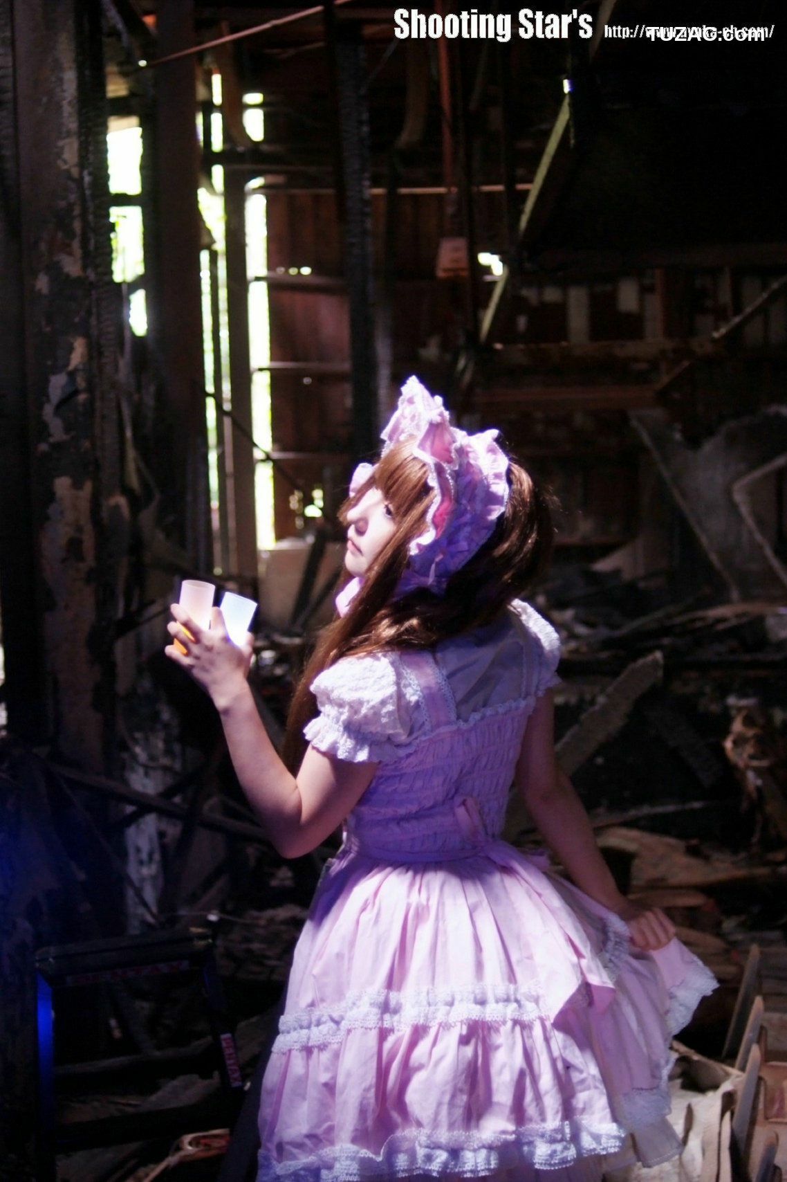 日本CosPlay_绫香 (Sakuサク)  Gothic Lolita 写真集[120P]