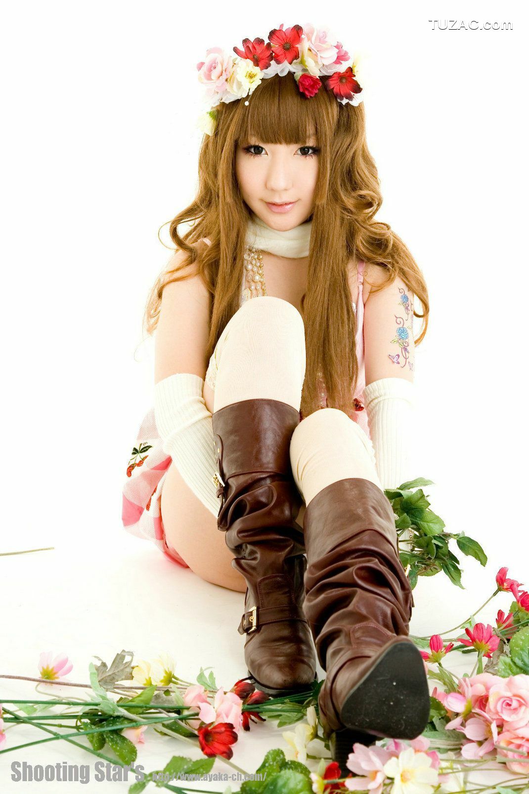 日本CosPlay_绫香 (Sakuサク)  Gothic Lolita 写真集[120P]