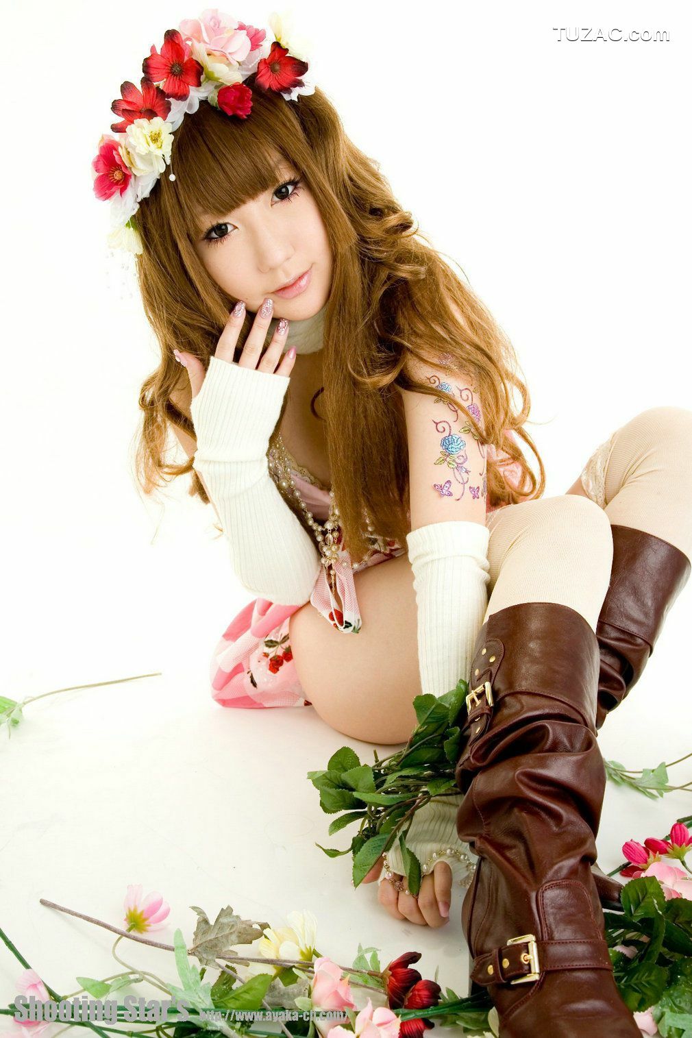 日本CosPlay_绫香 (Sakuサク)  Gothic Lolita 写真集[120P]