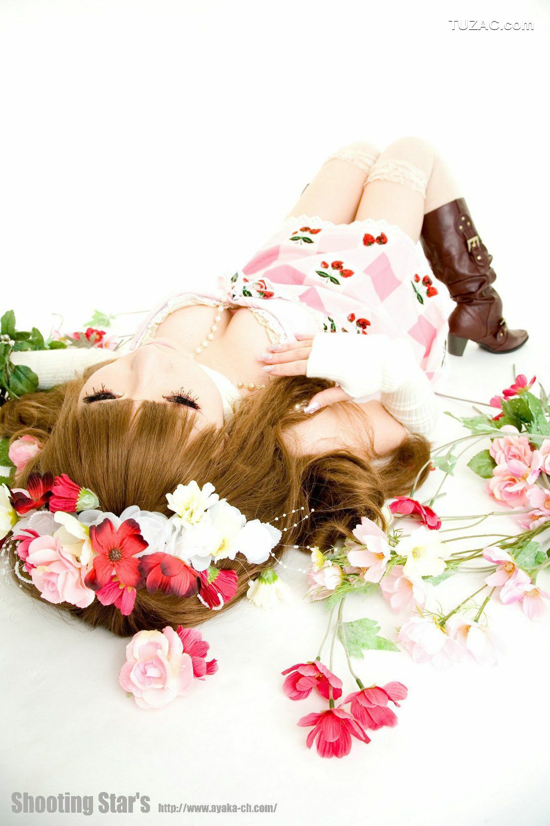 日本CosPlay_绫香 (Sakuサク)  Gothic Lolita 写真集[120P]