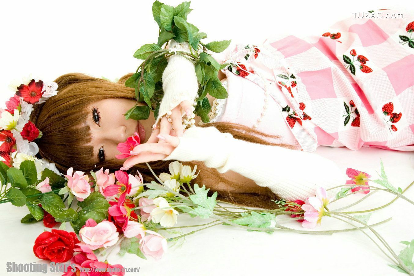日本CosPlay_绫香 (Sakuサク)  Gothic Lolita 写真集[120P]