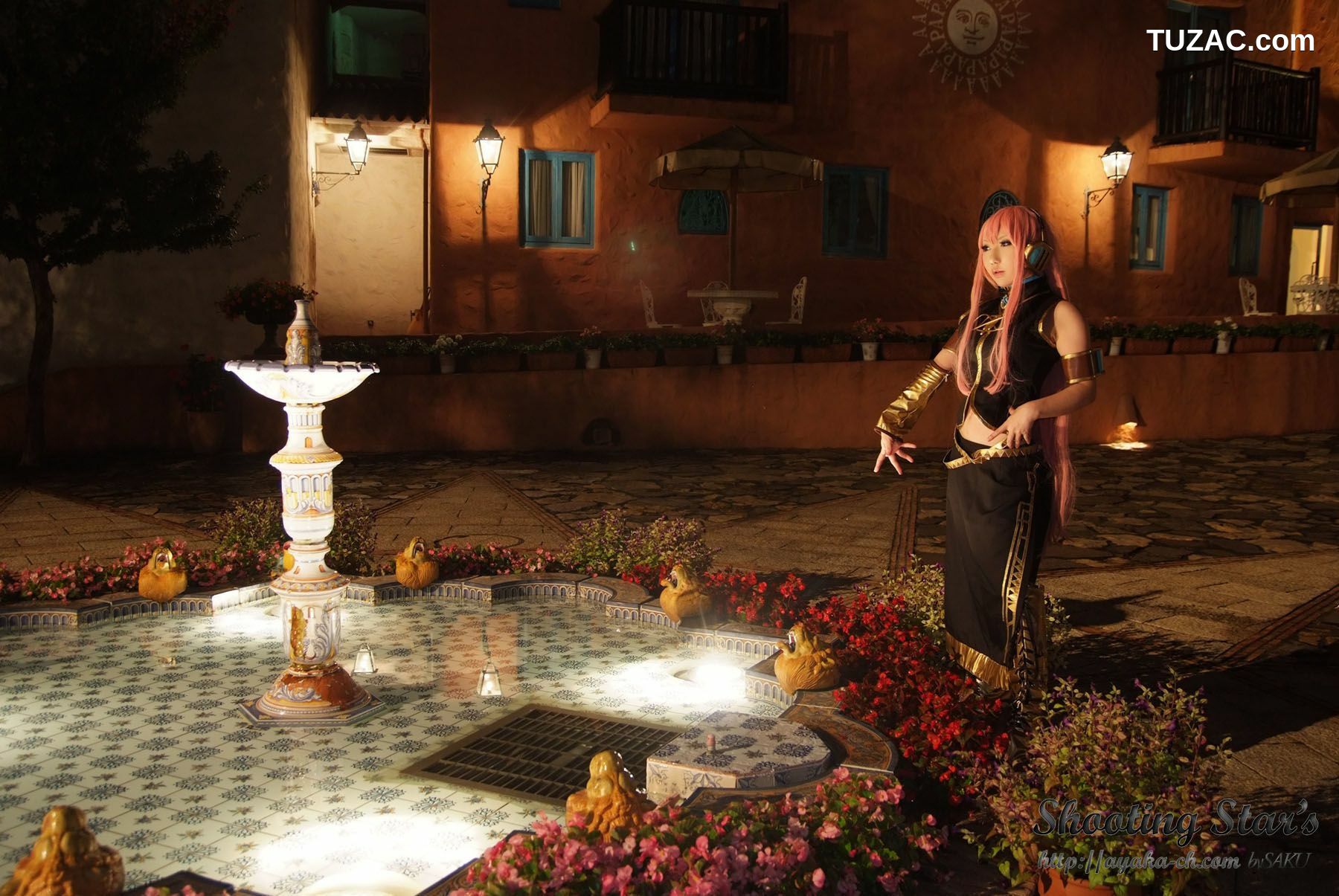 日本CosPlay_绫香 (Sakuサク) 《VOCALOID》 Megurine Luka 写真集[133P]