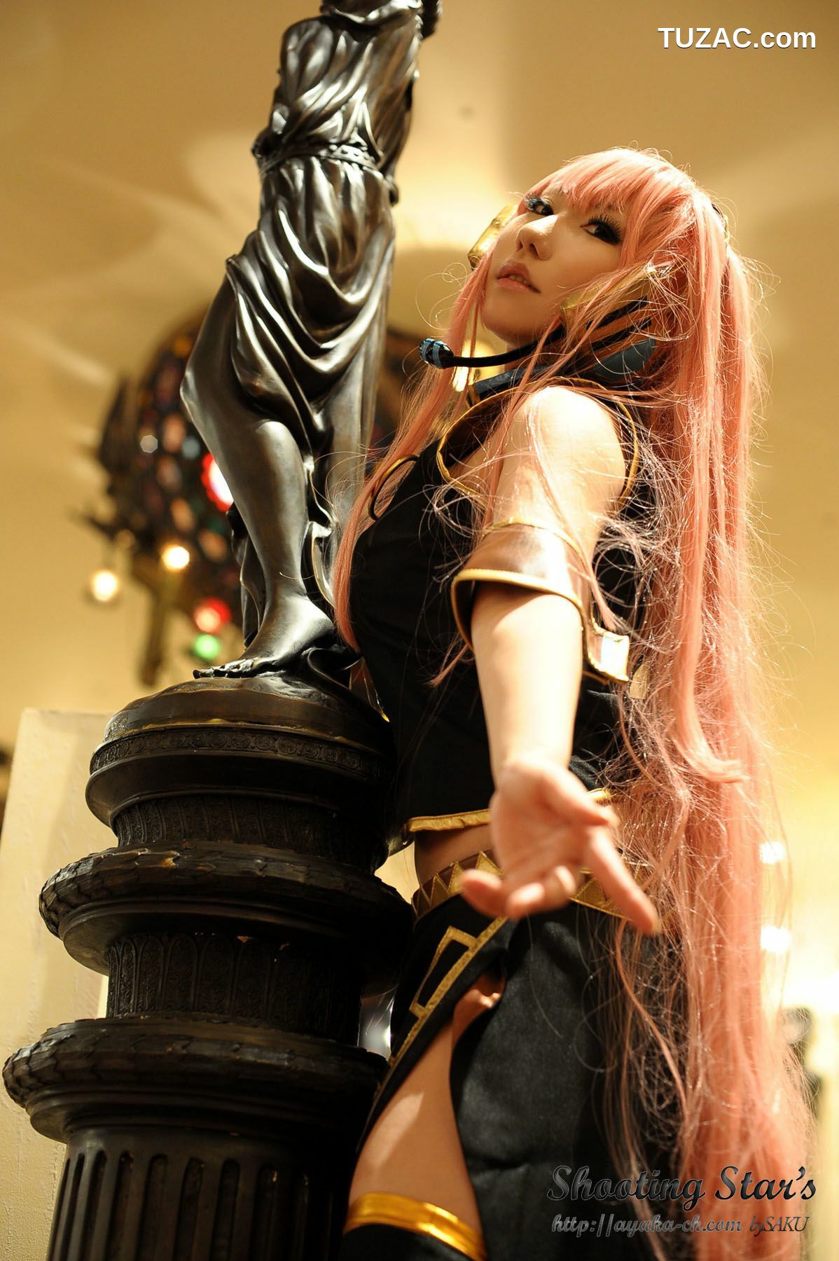 日本CosPlay_绫香 (Sakuサク) 《VOCALOID》 Megurine Luka 写真集[133P]