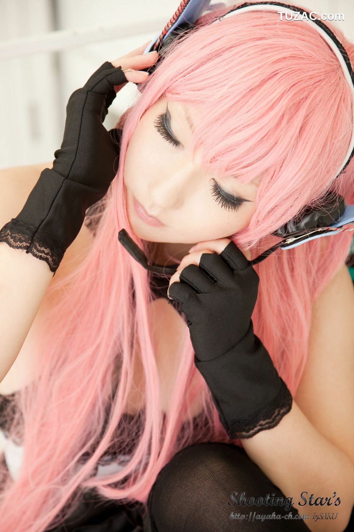 日本CosPlay_绫香 (Sakuサク) 《VOCALOID》 Megurine Luka 写真集[133P]