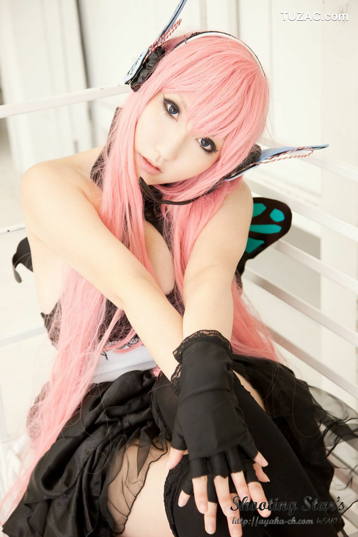 日本CosPlay_绫香 (Sakuサク) 《VOCALOID》 Megurine Luka 写真集[133P]