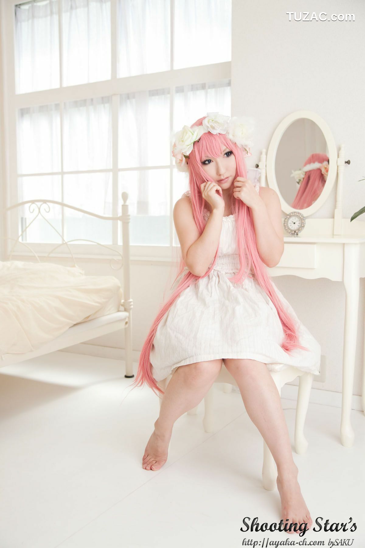 日本CosPlay_绫香 (Sakuサク) 《VOCALOID》 Megurine Luka 写真集[133P]