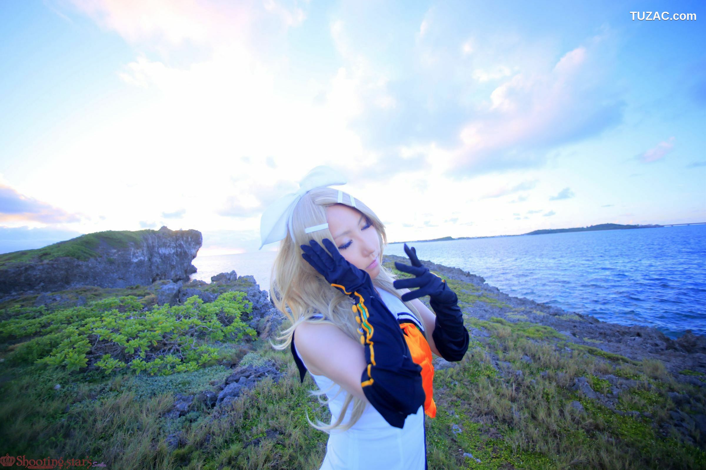 日本CosPlay_绫香 (サク) 《VOCALOID》初音ミク+鏡音リン 写真集[100P]
