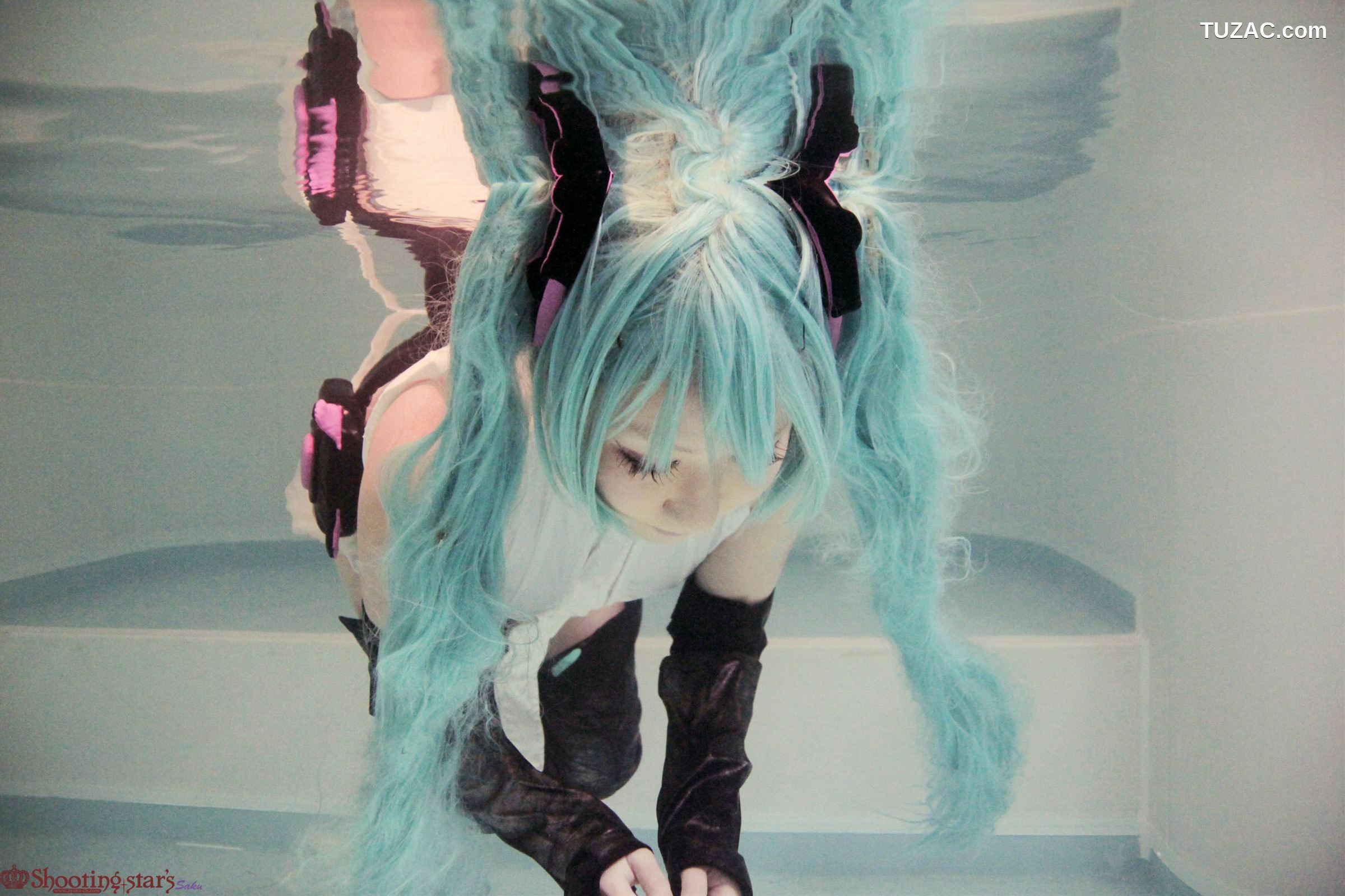 日本CosPlay_绫香 (サク) 《VOCALOID》初音ミク+鏡音リン 写真集[100P]