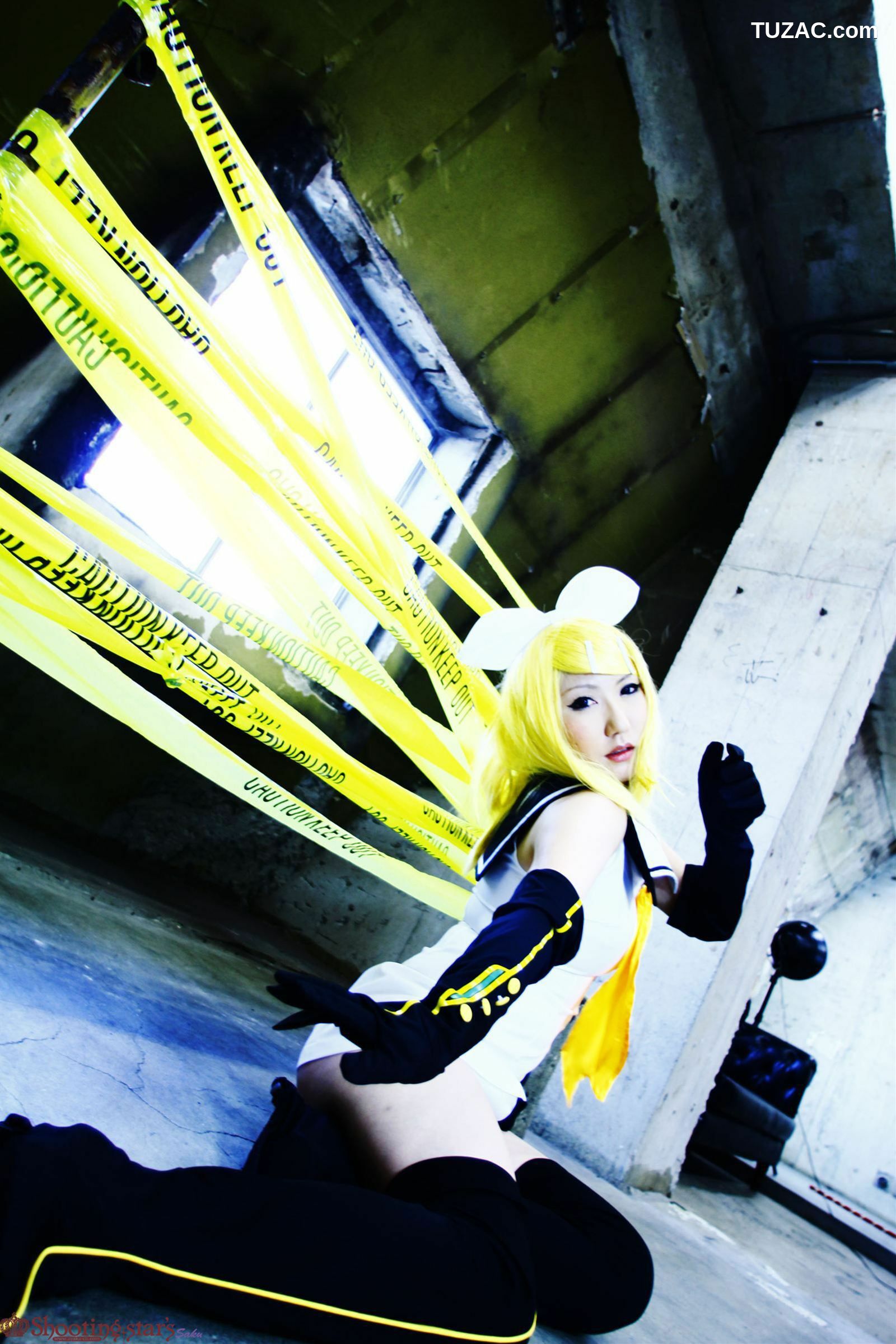 日本CosPlay_绫香 (サク) 《VOCALOID》初音ミク+鏡音リン 写真集[100P]